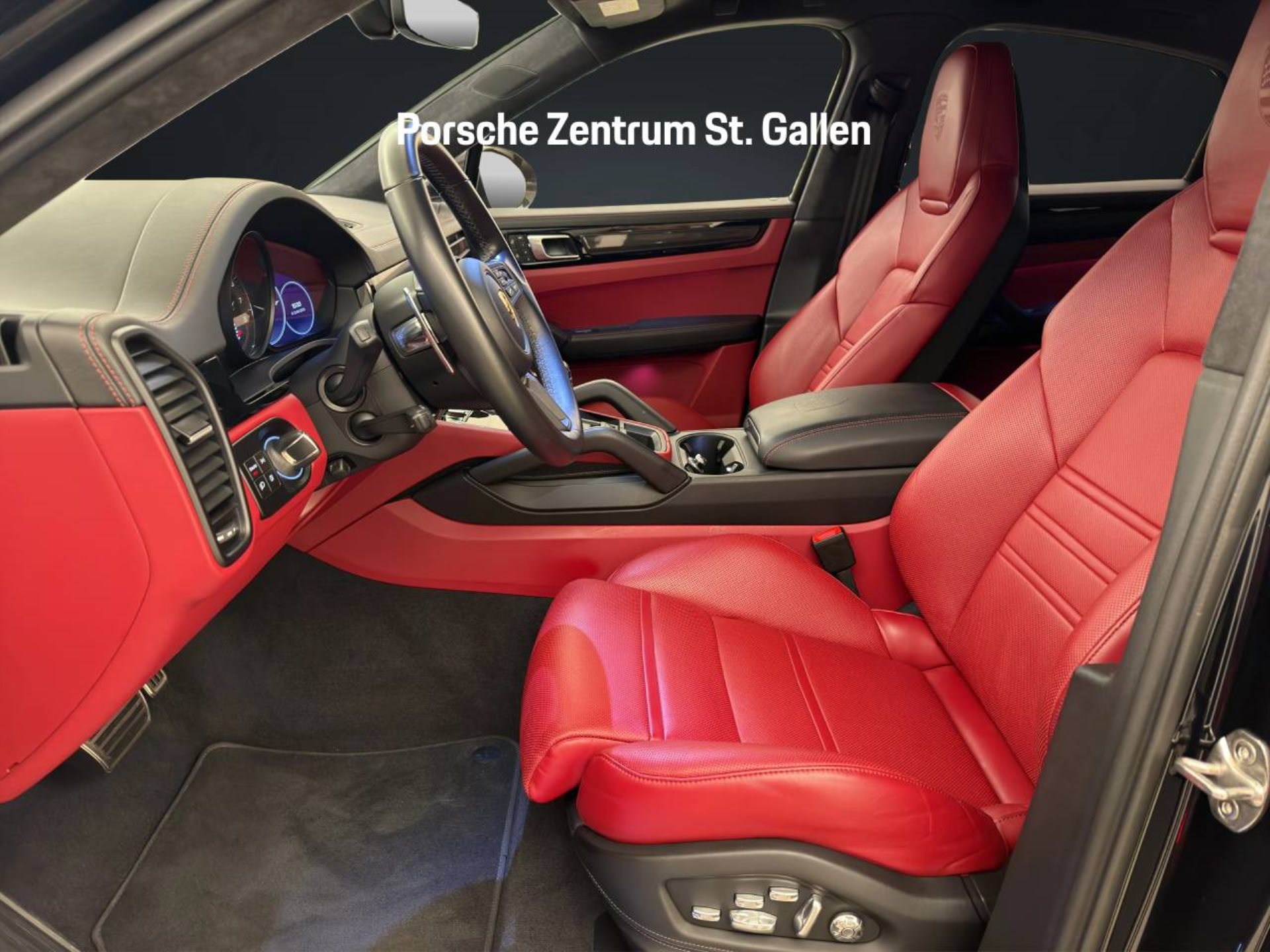 PORSCHE Cayenne Turbo GT-image-4