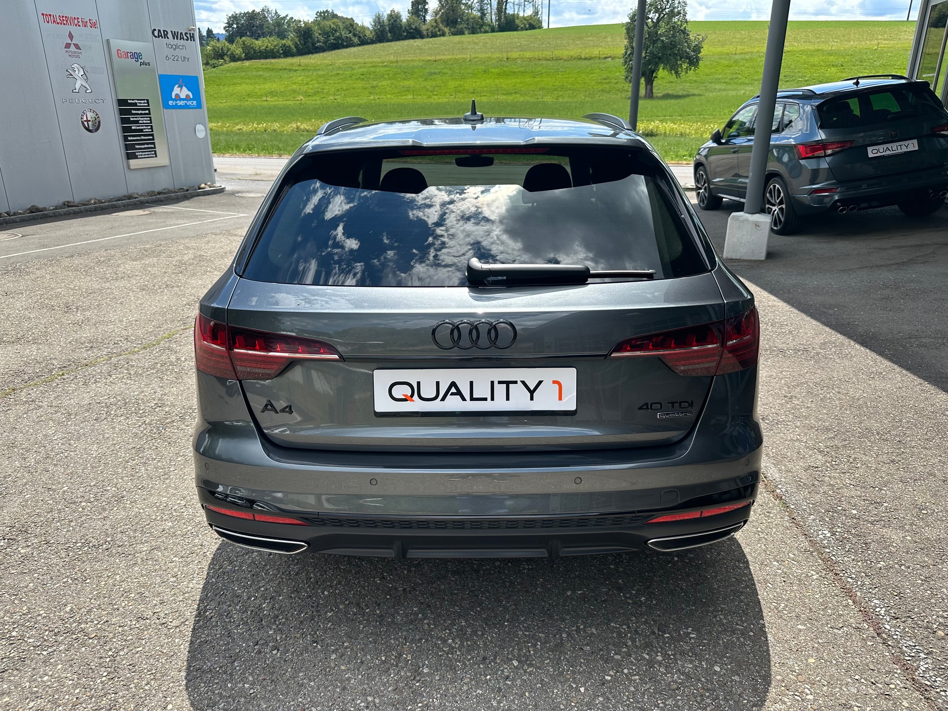 AUDI A4 Avant 40 TDI S-Line quattro S-tronic-image-16