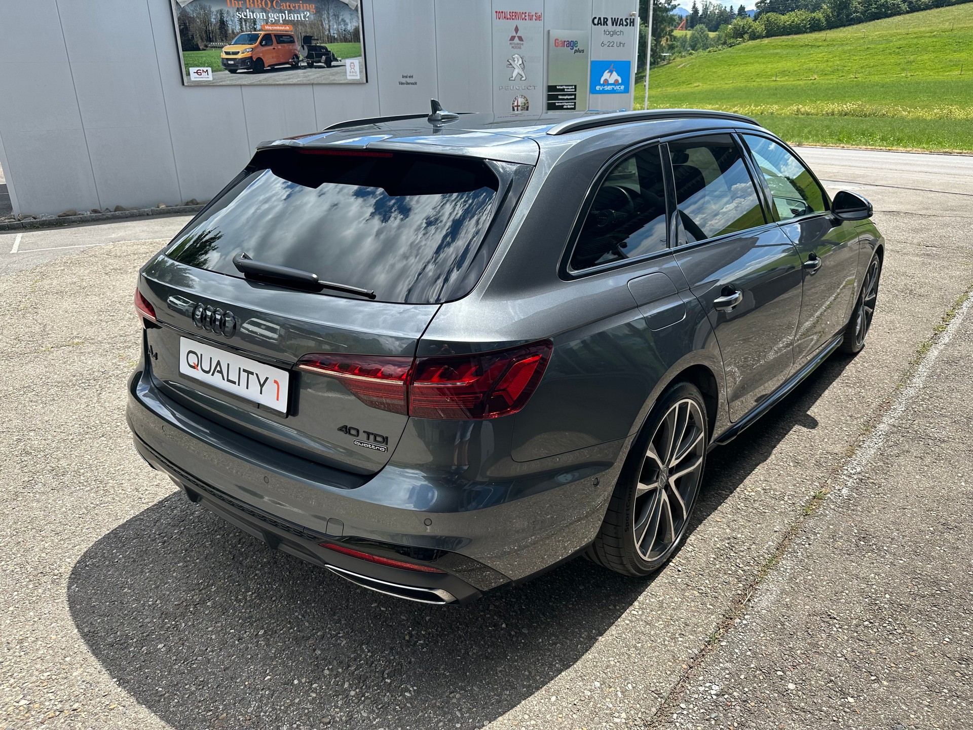 AUDI A4 Avant 40 TDI S-Line quattro S-tronic-image-15