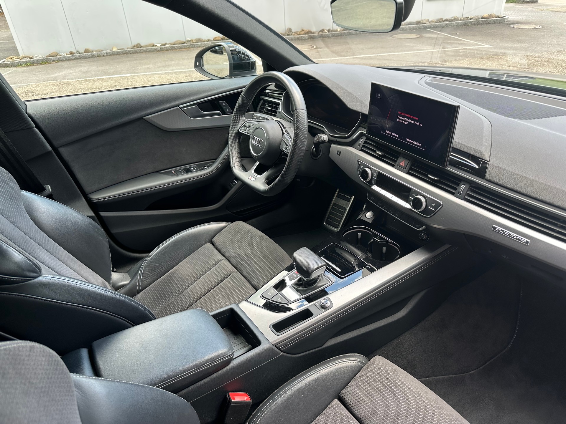 AUDI A4 Avant 40 TDI S-Line quattro S-tronic-image-10