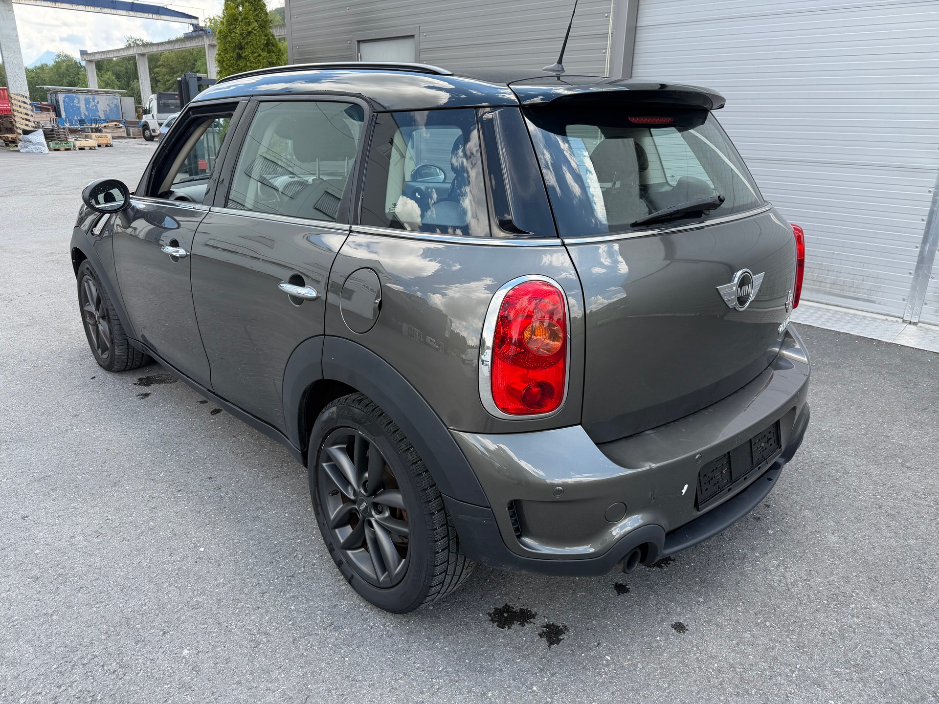 MINI Countryman Cooper S FWD Steptronic-image-3