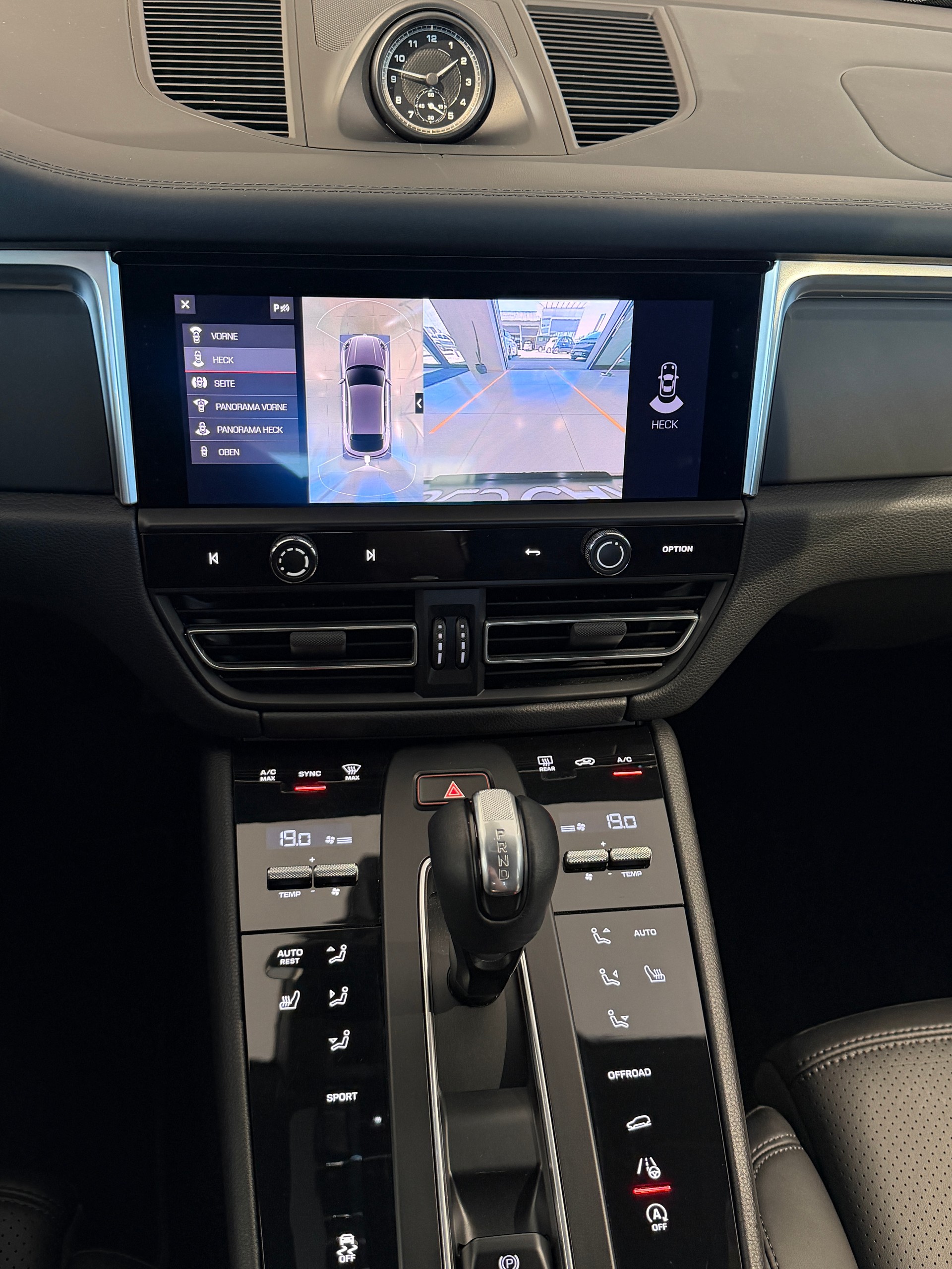 PORSCHE Macan PDK-image-10