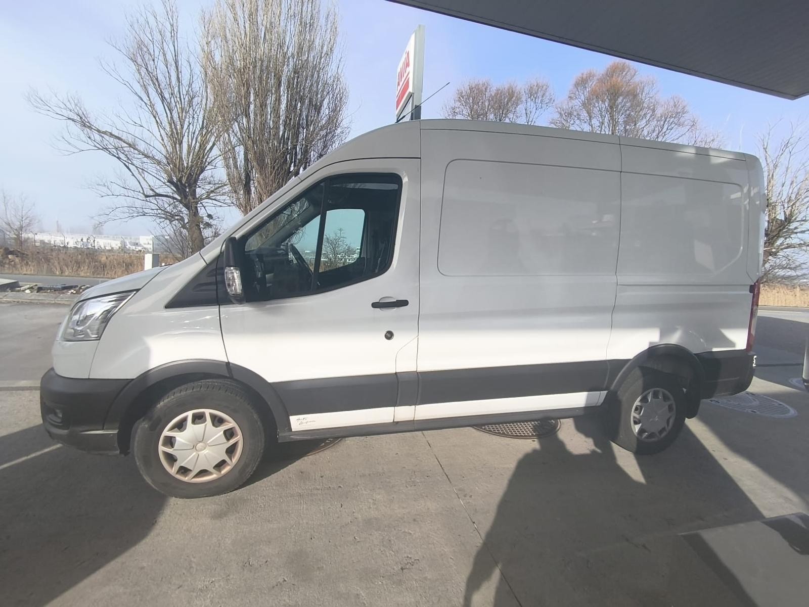 FORD Transit Van 350 L2 Trend 2.0 TDCi 130 FWD A-image-7