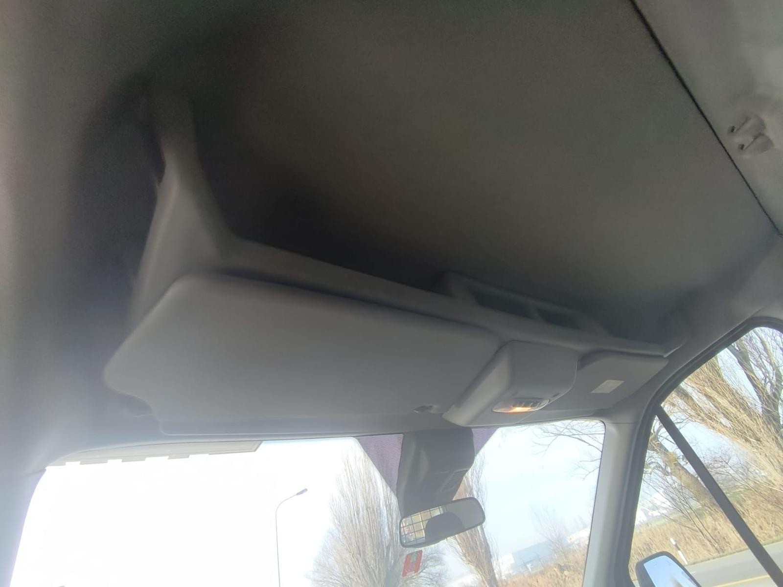 FORD Transit Van 350 L2 Trend 2.0 TDCi 130 FWD A-image-21