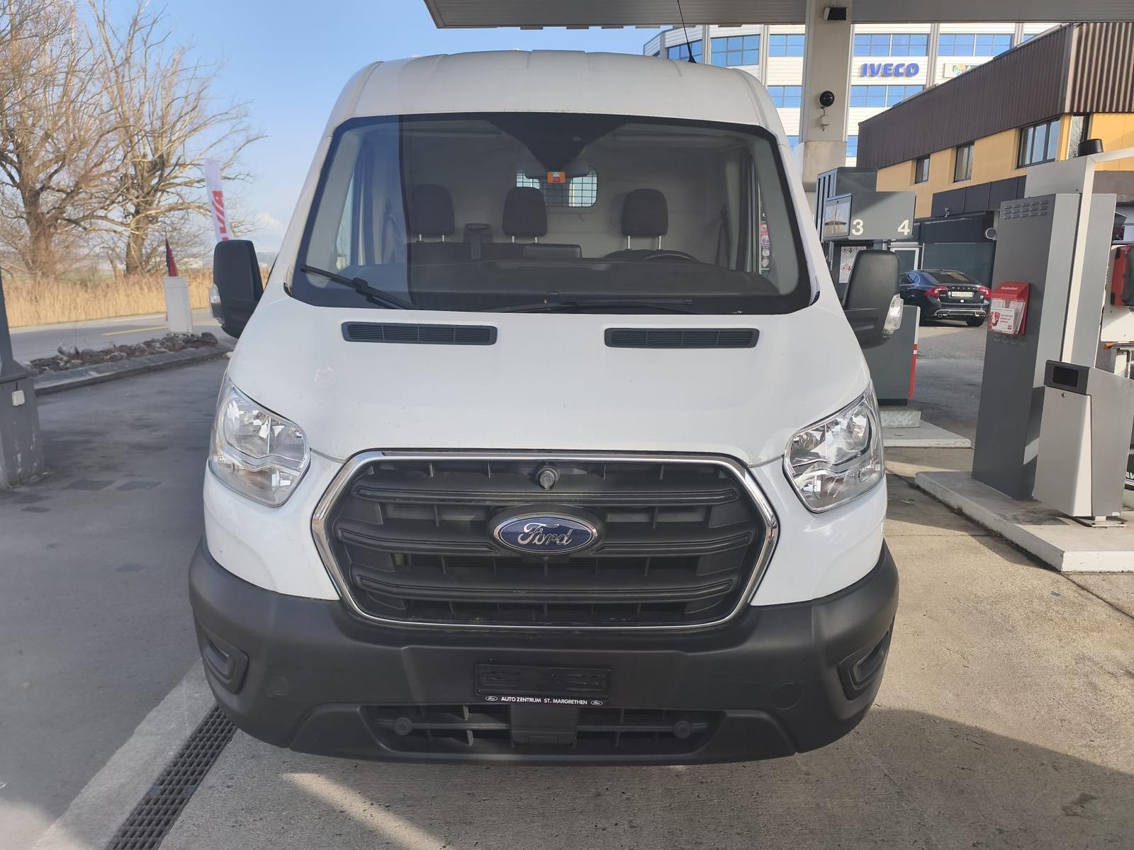 FORD Transit Van 350 L2 Trend 2.0 TDCi 130 FWD A-image-4