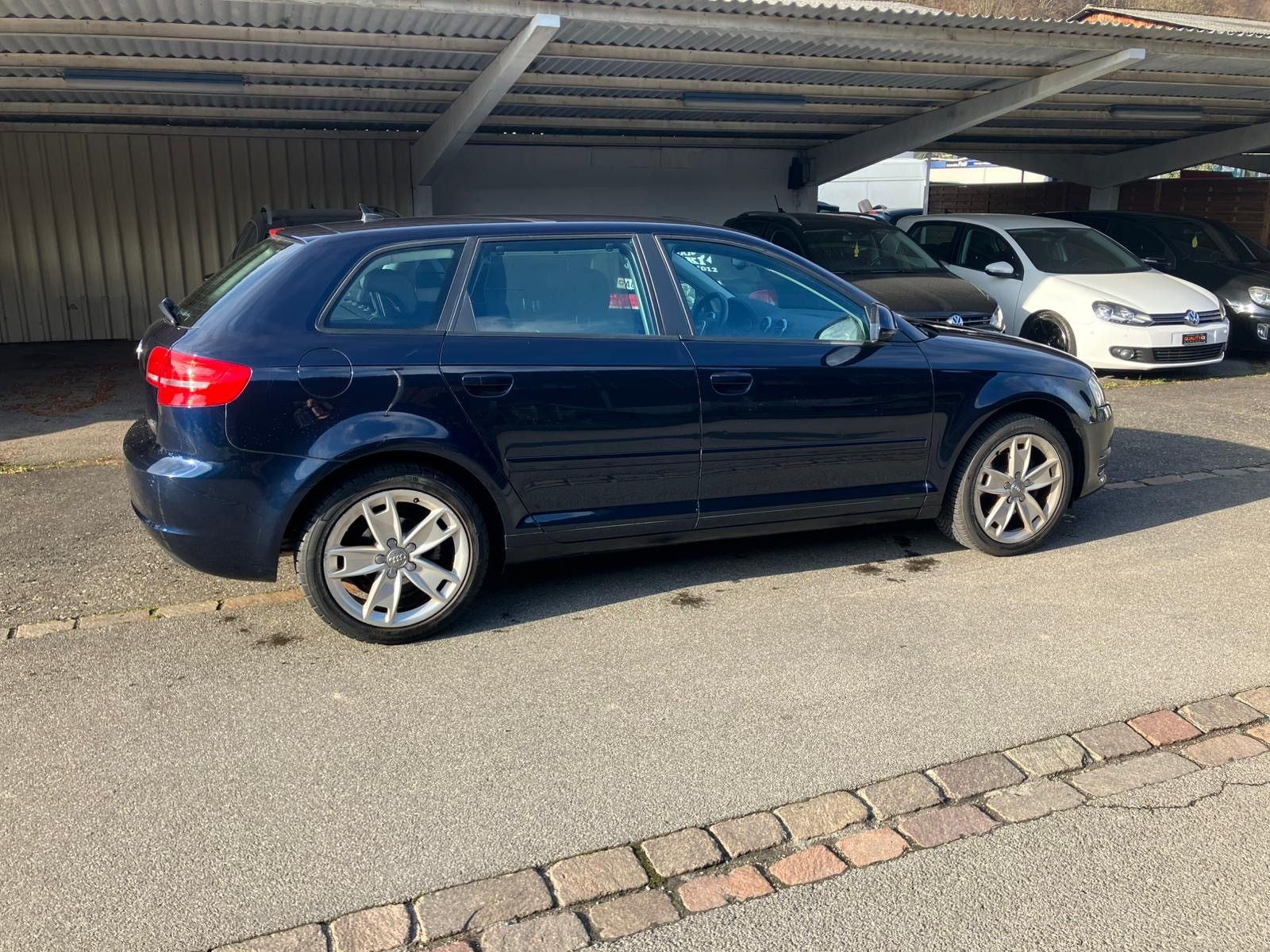 AUDI A3 Sportback 1.4 TFSI Ambition S-tronic-image-3