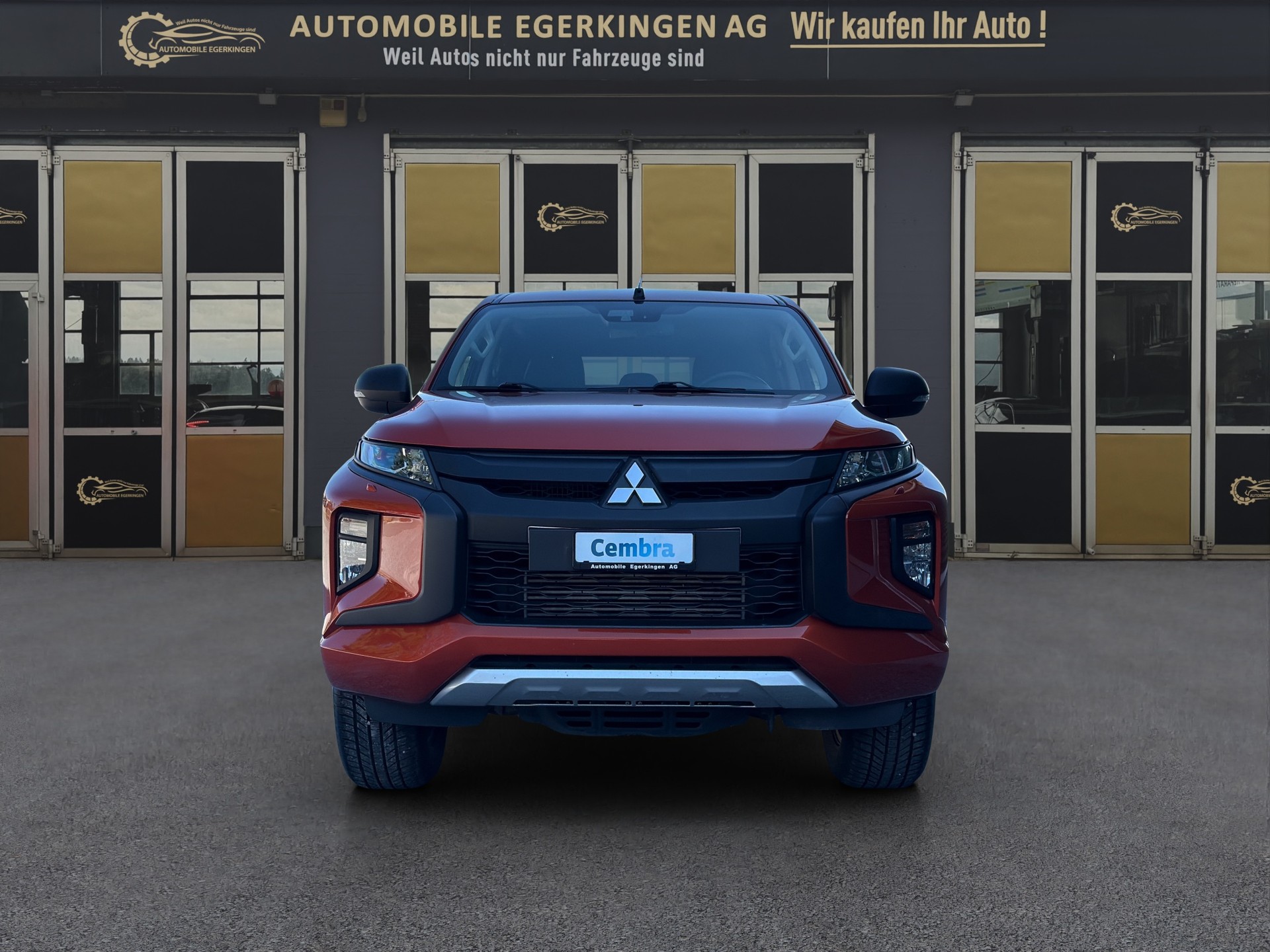 MITSUBISHI L 200 2.2 Style Double Cab Automat-image-1