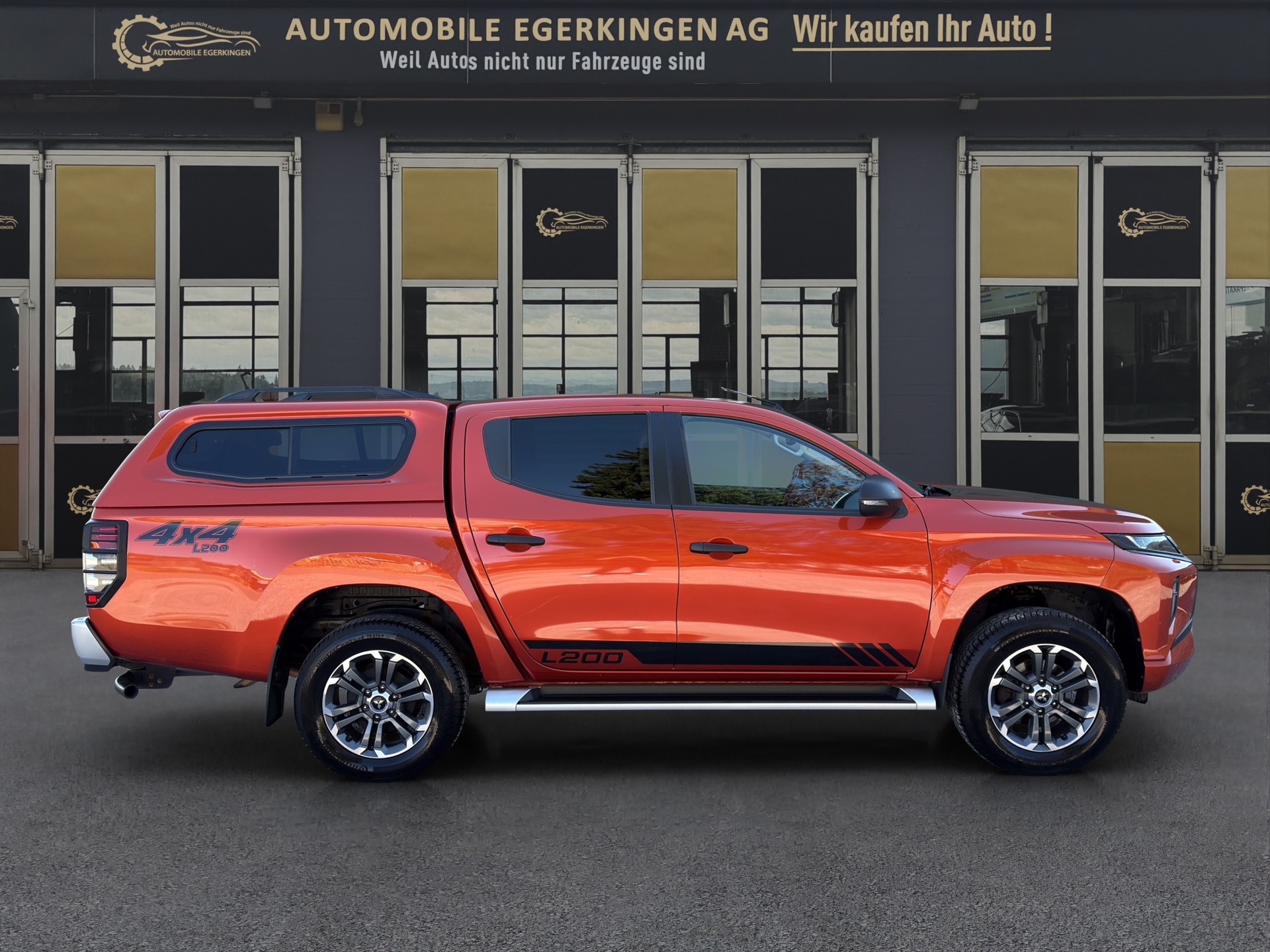 MITSUBISHI L 200 2.2 Style Double Cab Automat-image-3