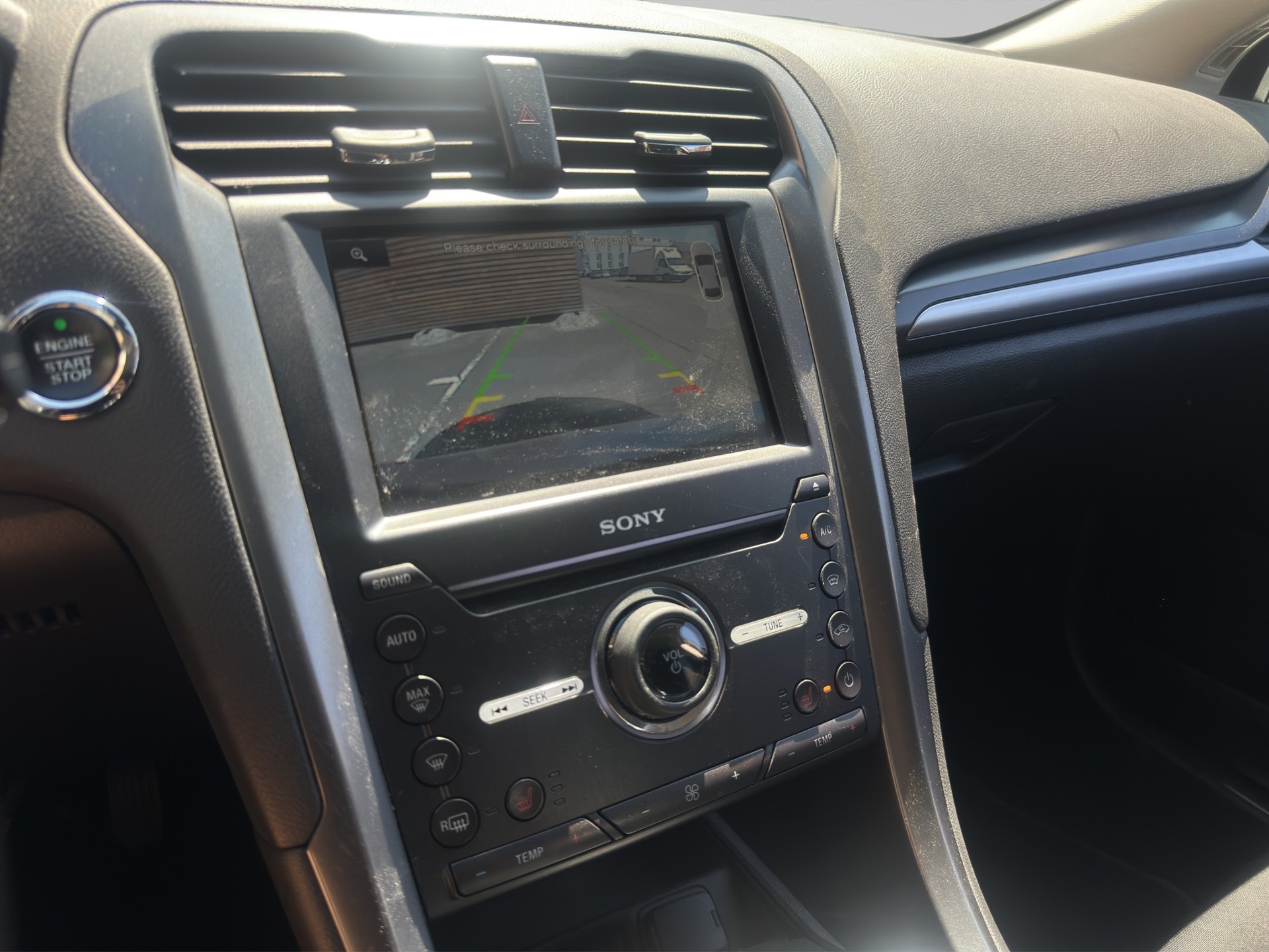 FORD Mondeo 2.0 TDCi Titanium PowerShift-image-13