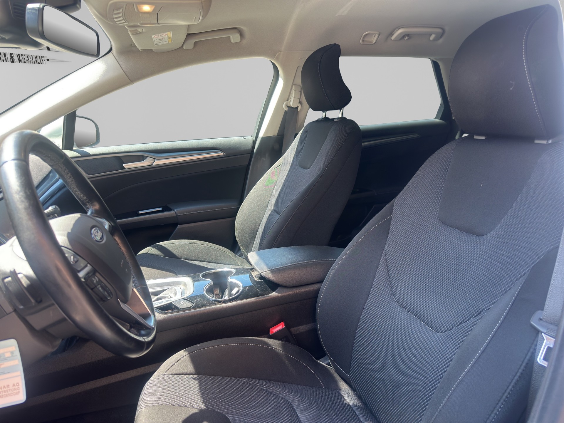 FORD Mondeo 2.0 TDCi Titanium PowerShift-image-8