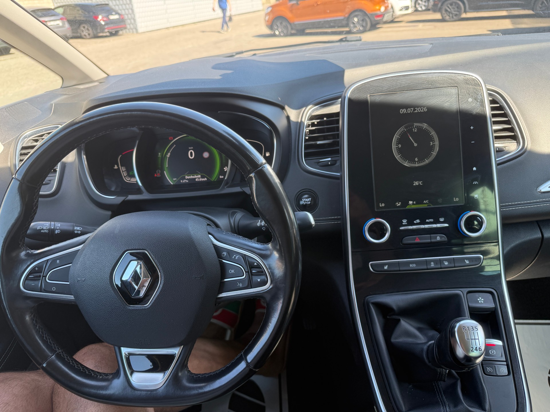 RENAULT Grand Scénic 1.2 16V Turbo Bose-image-9