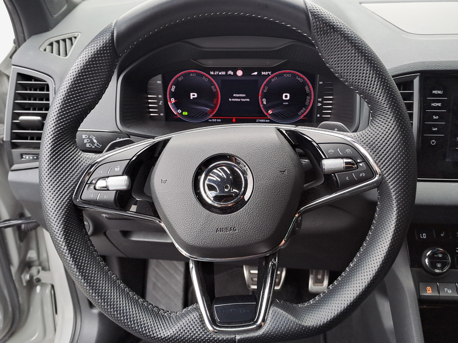 SKODA Karoq 1.5 TSI SportLine DSG-image-9