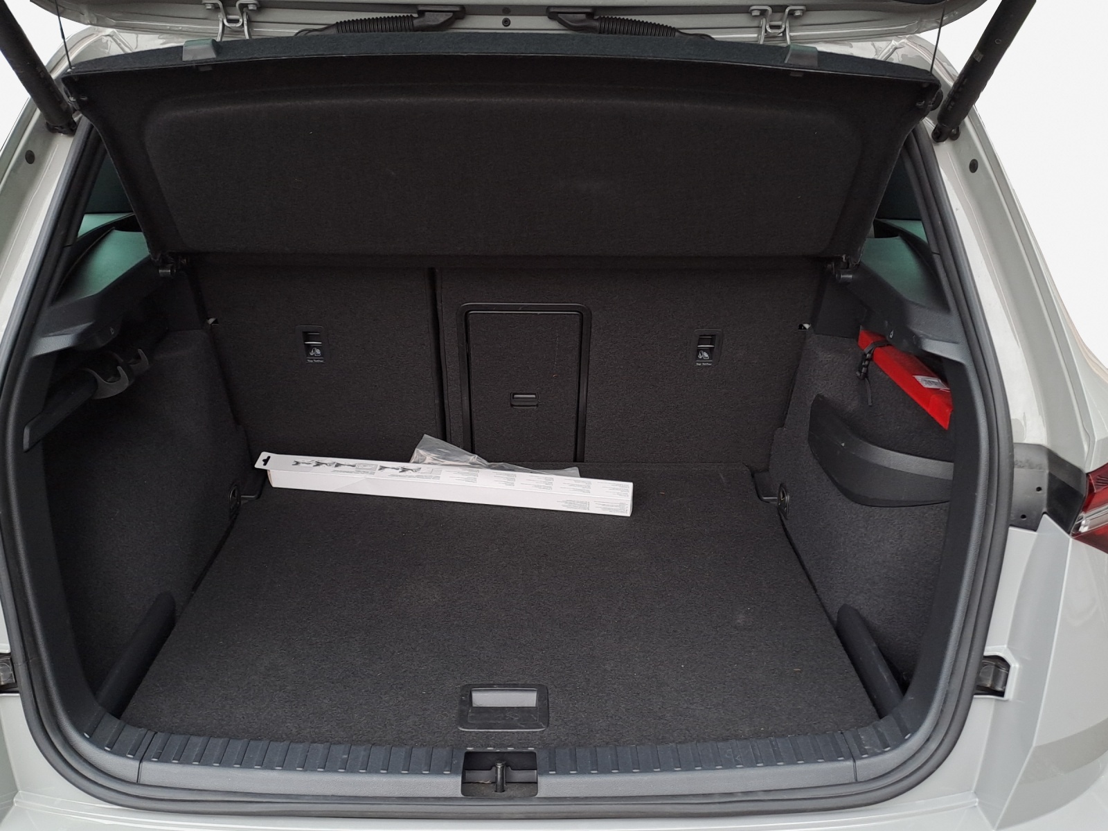 SKODA Karoq 1.5 TSI SportLine DSG-image-12