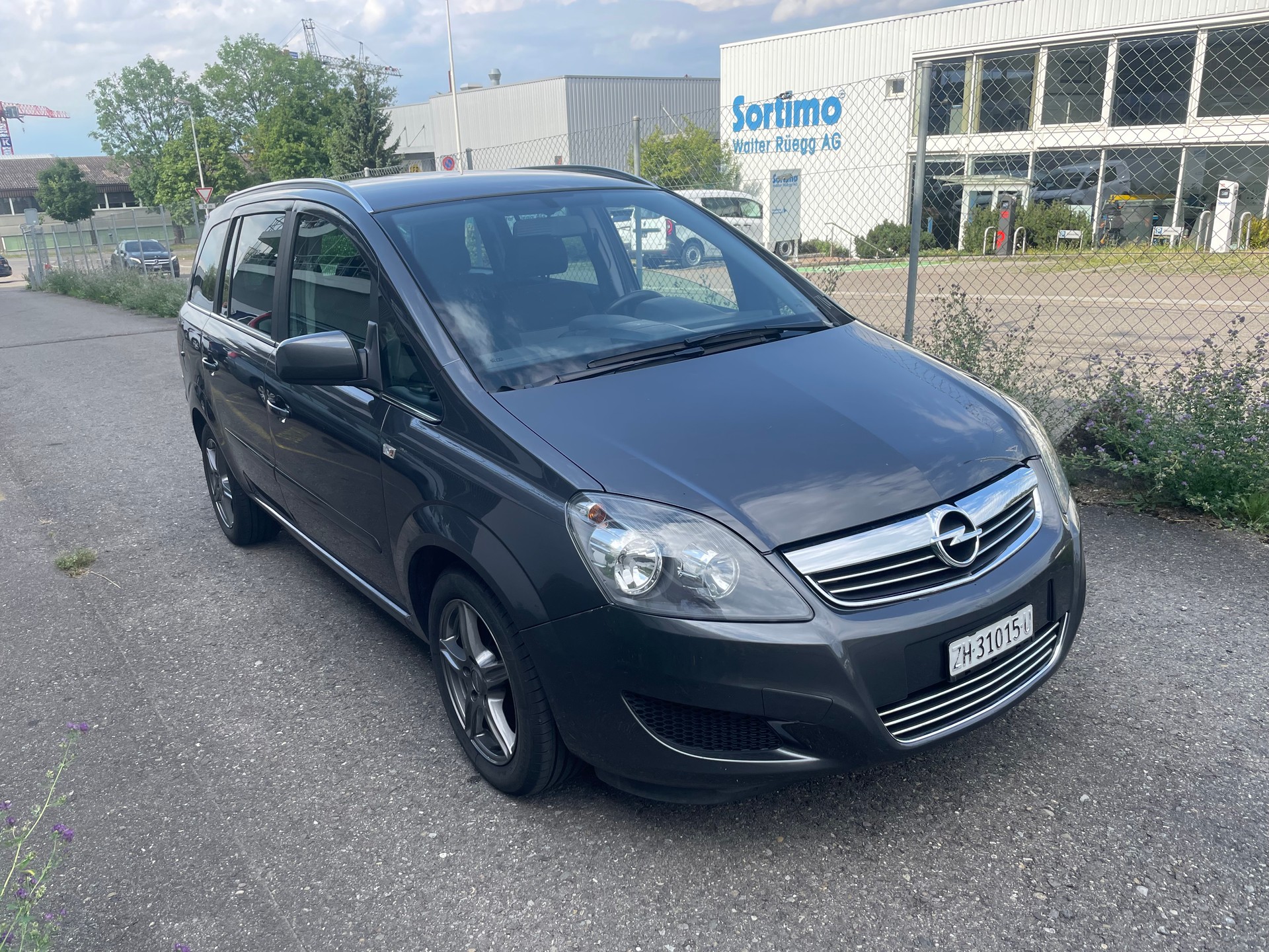 OPEL Zafira 1.7 CDTI Cosmo-image-0