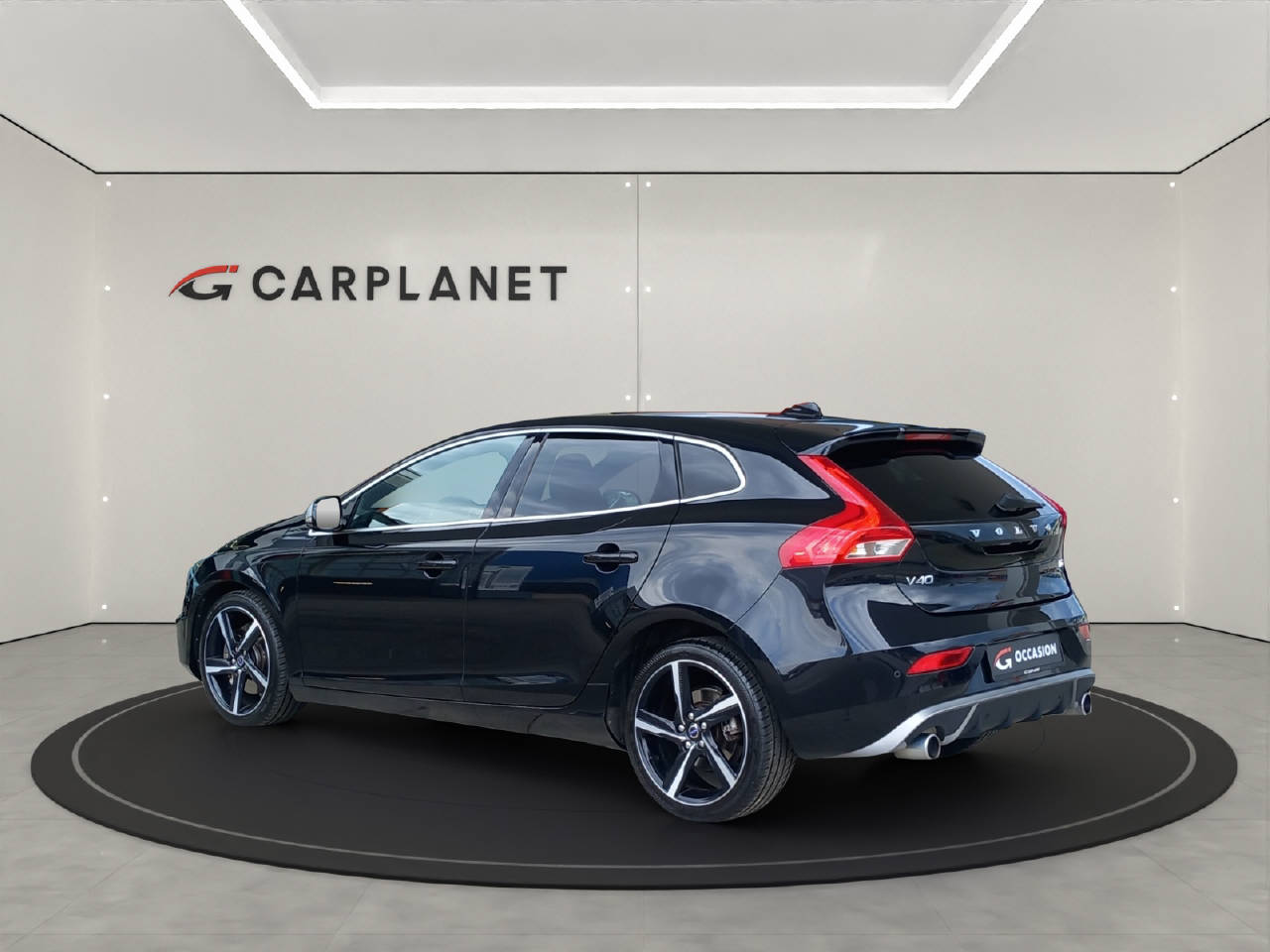VOLVO V40 2.0 D3 Momentum S/S-image-2