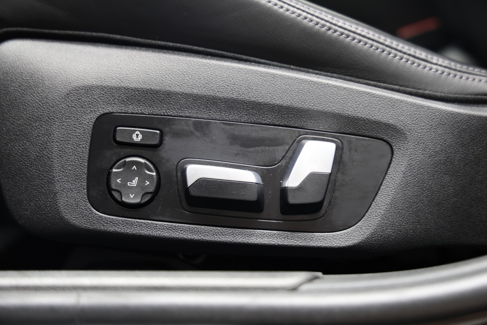 BMW M3 Competition M xDrive *Curved*Dravitgrau*Carbon Exterieur*Carbon Interieur*-image-23