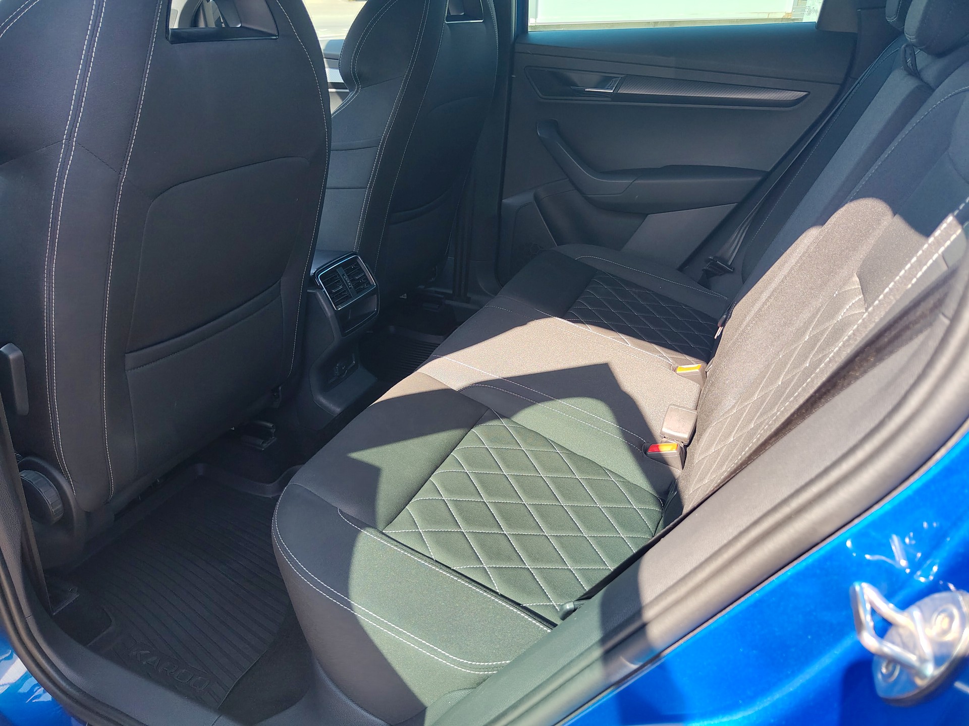 SKODA Karoq 2.0 TSI SportLine 4x4 DSG-image-8