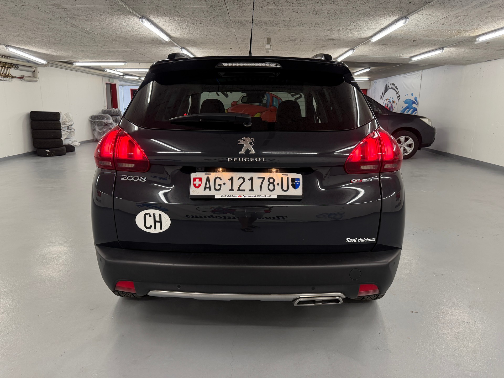 PEUGEOT 2008 1.2 PureTech GT Line EAT6-image-5