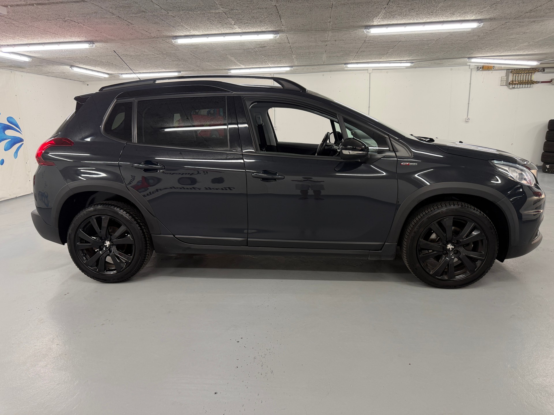 PEUGEOT 2008 1.2 PureTech GT Line EAT6-image-3