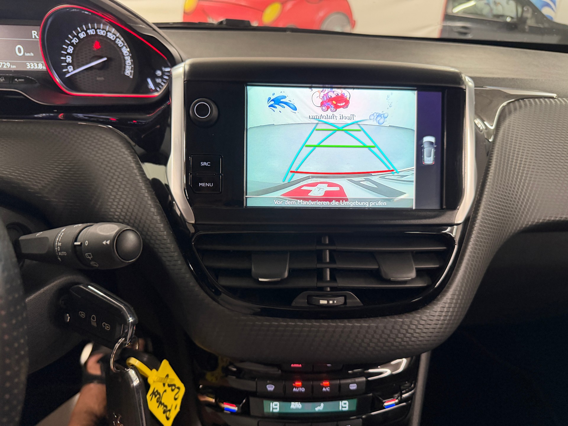 PEUGEOT 2008 1.2 PureTech GT Line EAT6-image-10