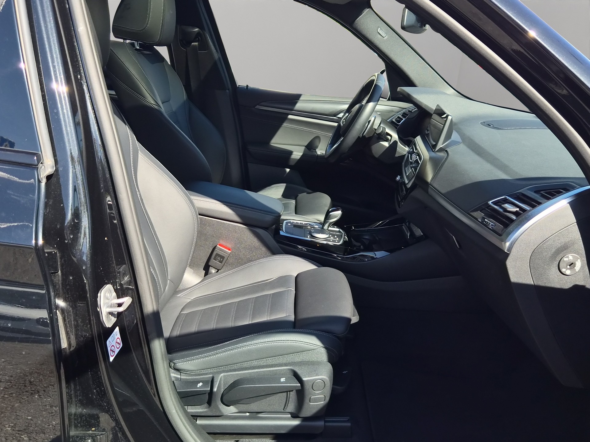 BMW X3 xDrive 20i M Sport Edition Steptronic-image-20