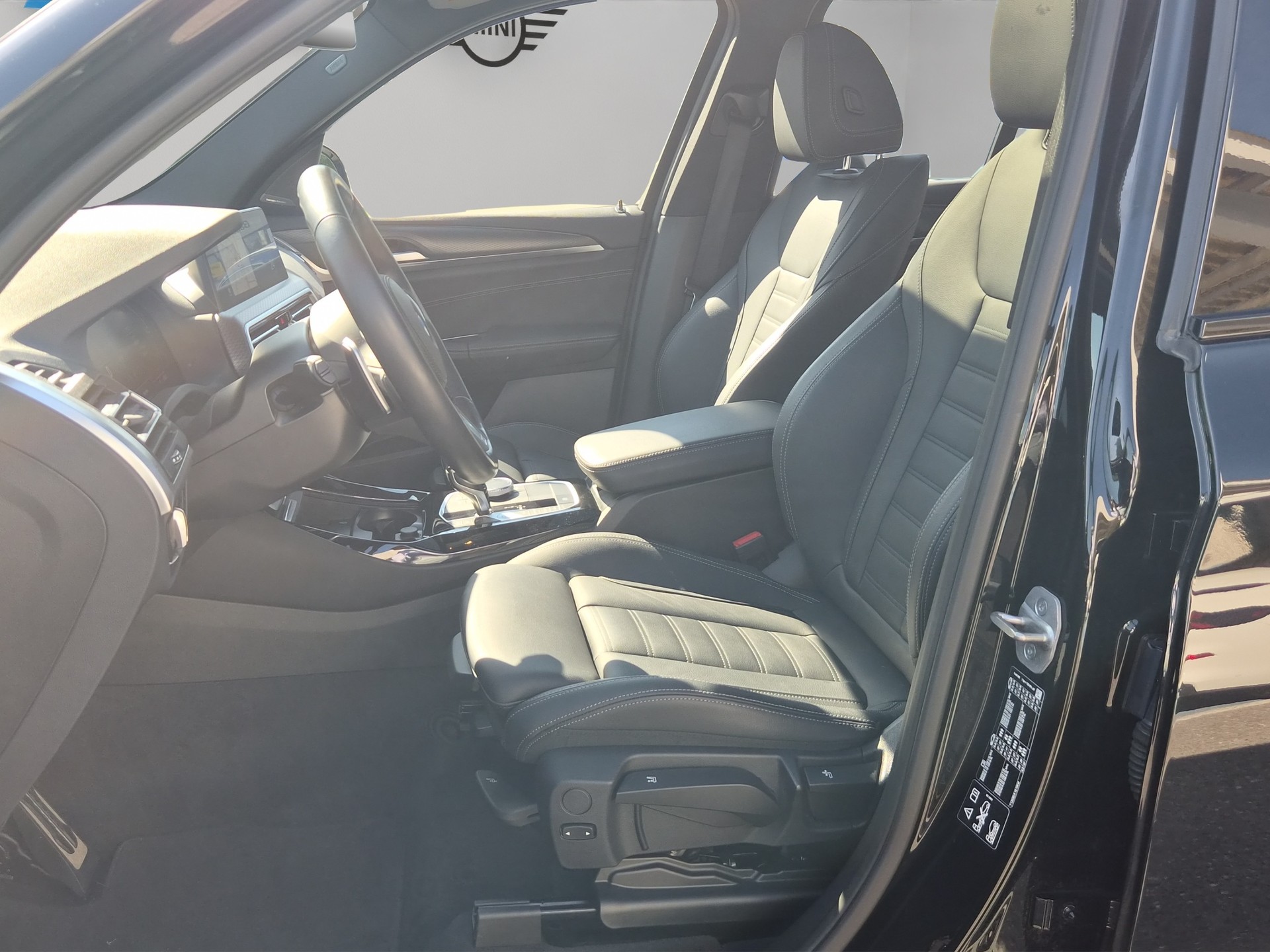 BMW X3 xDrive 20i M Sport Edition Steptronic-image-10