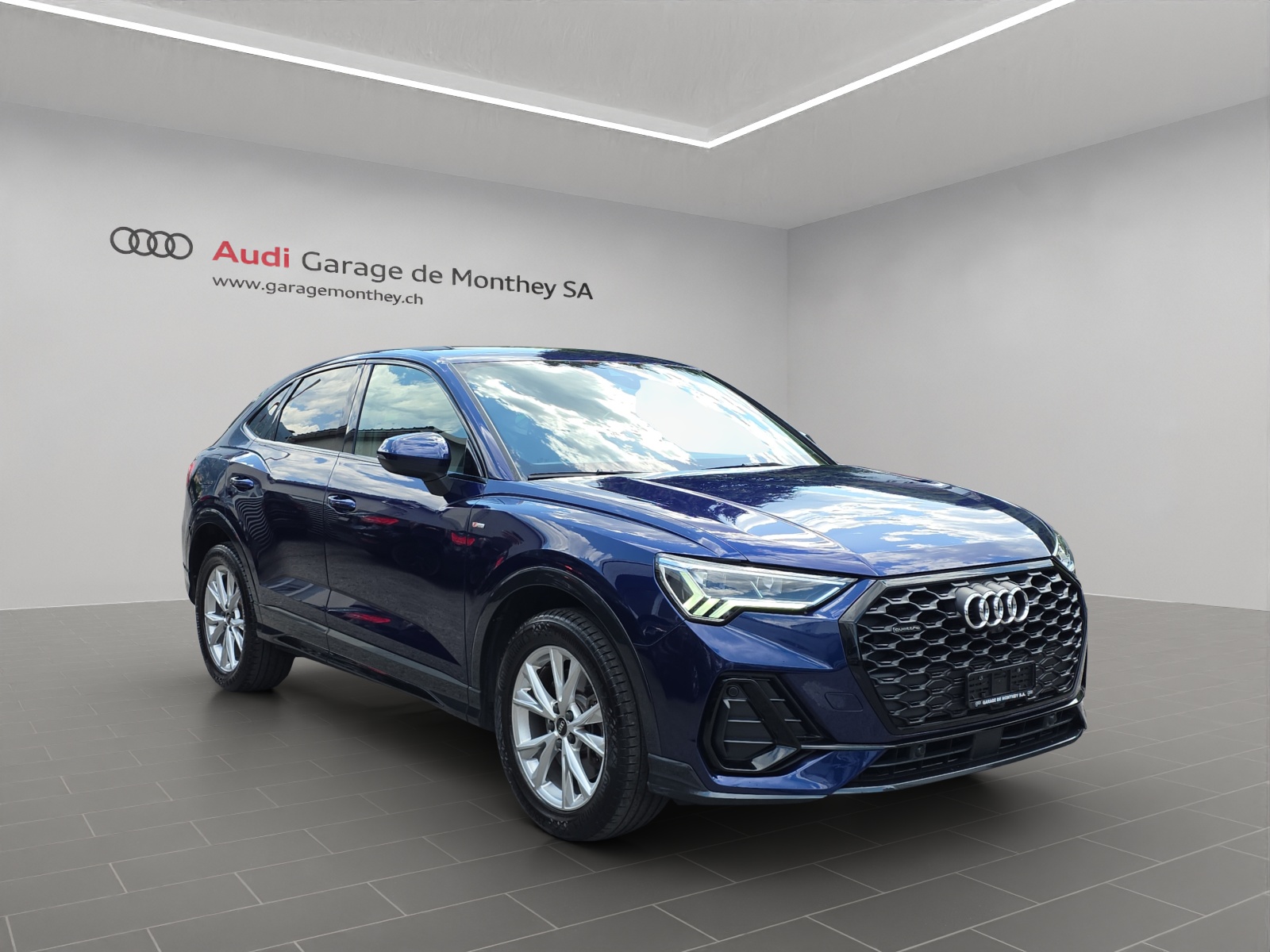 AUDI Q3 Sportback 40 TDI S line (SUV / Geländewagen) Audi AUDI Q3 Sportback 40 TDI S line (SUV / Geländewagen)