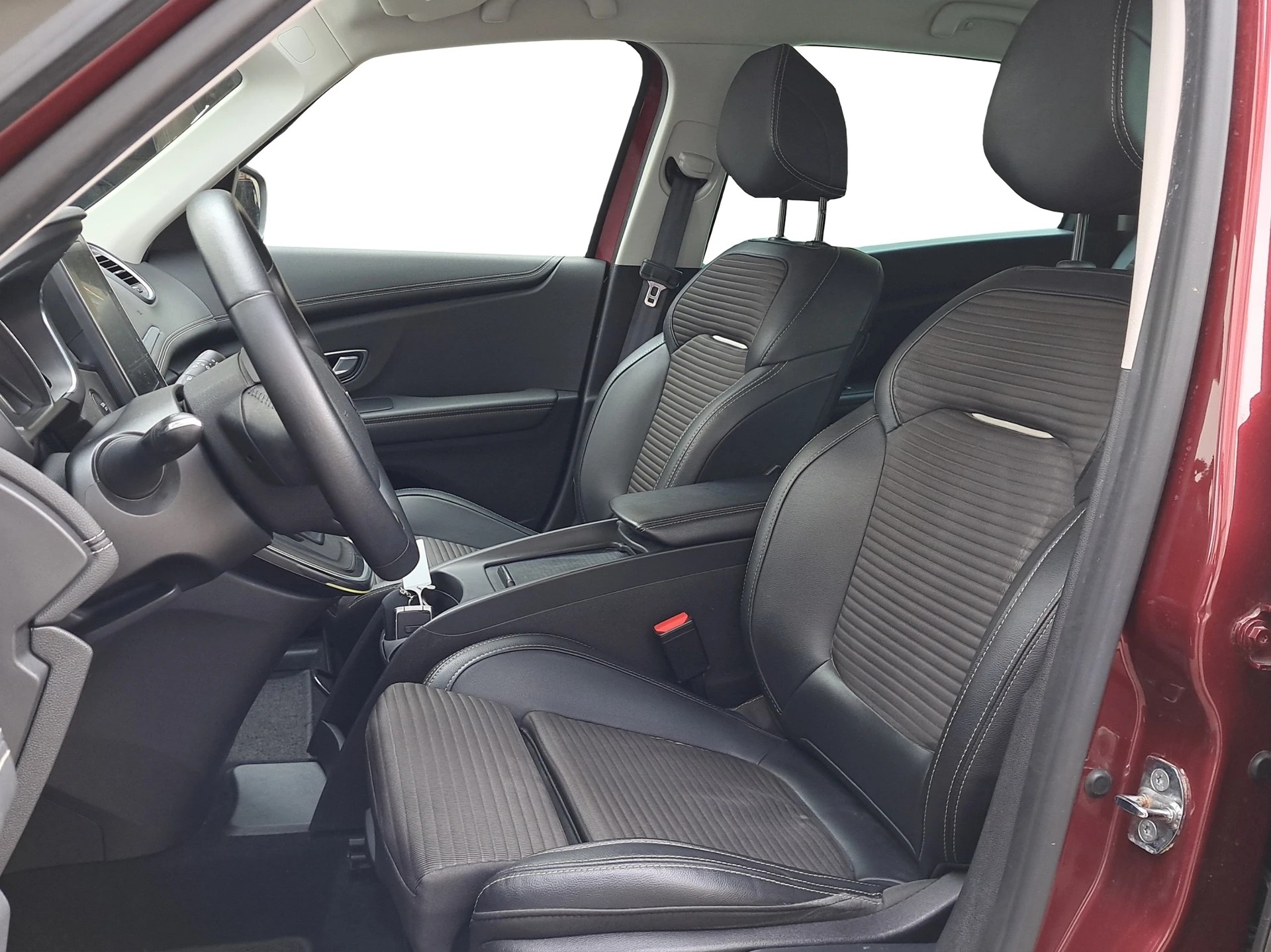 RENAULT Grand Scénic *7-Plätzer* 1.6 dCi Intens EDC-image-6