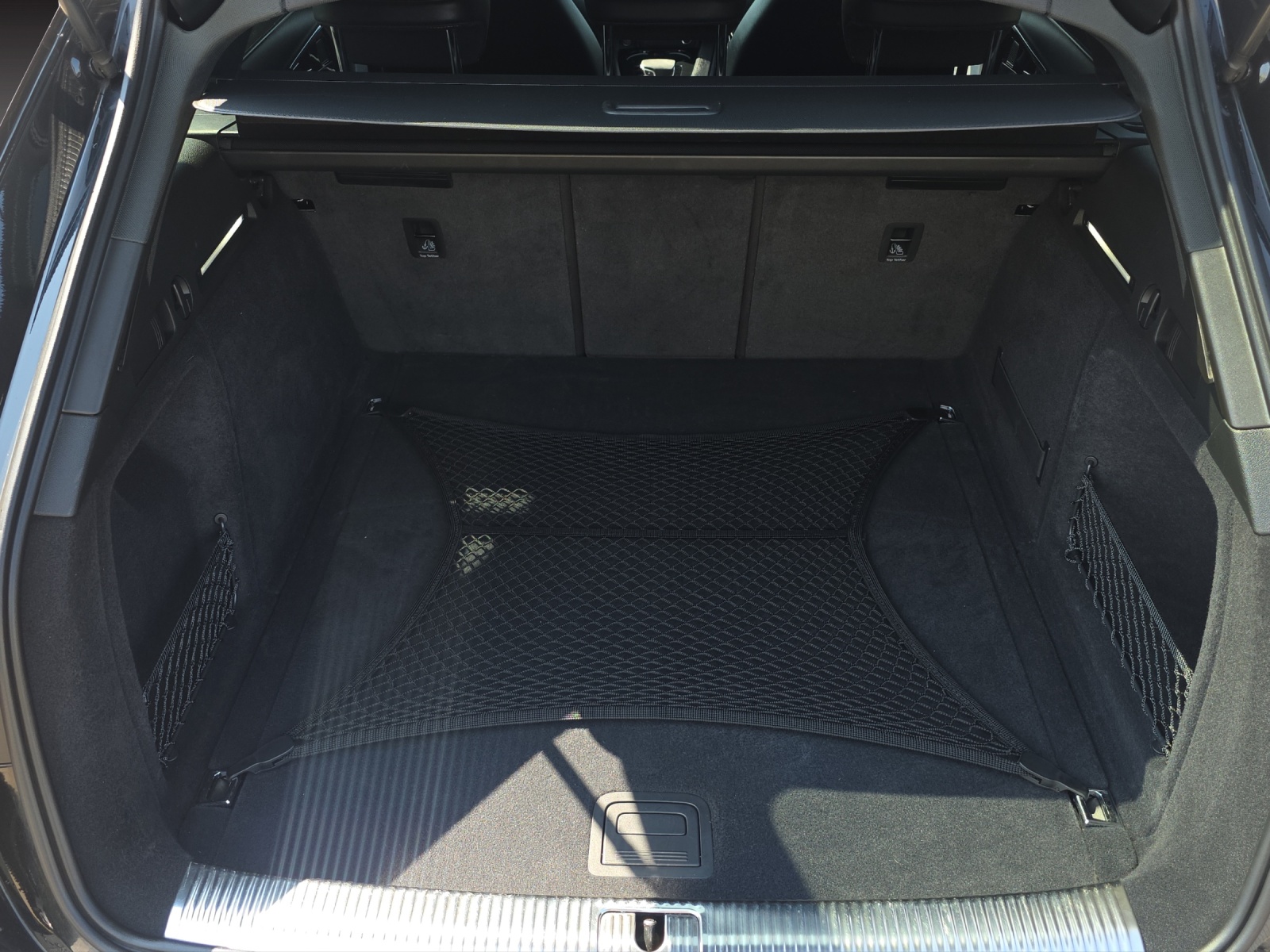 AUDI RS4 Avant quattro tiptronic-image-6