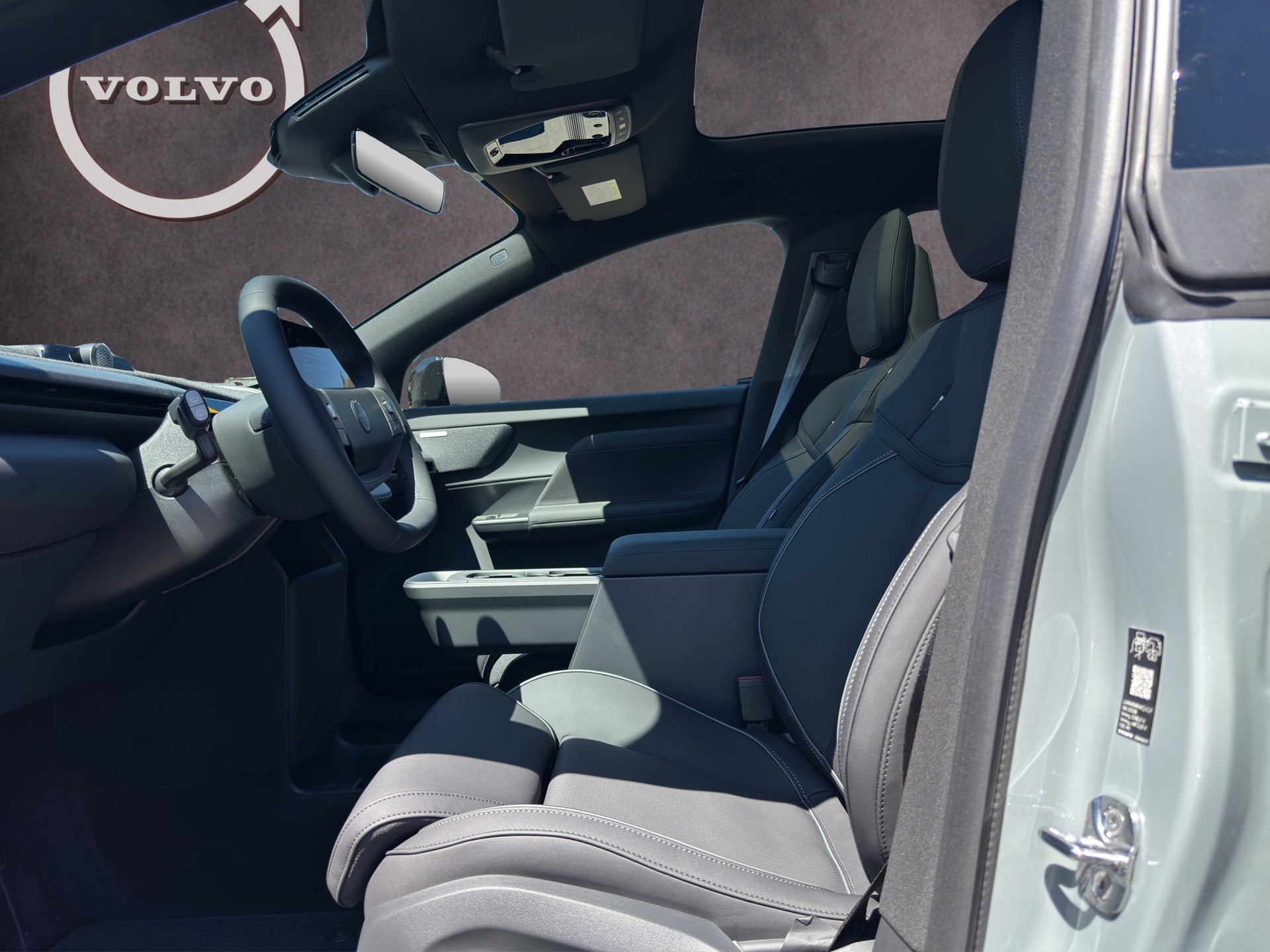 VOLVO EX60 Twin Ultra AWD-image-10