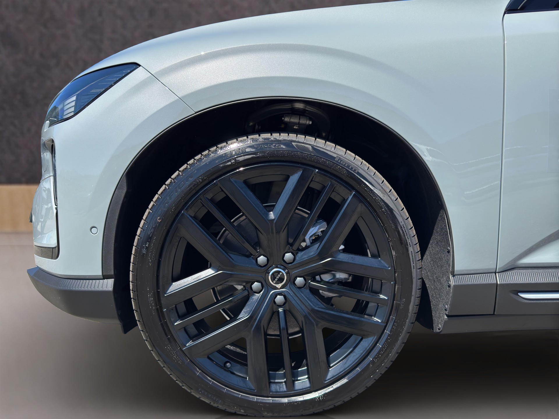 VOLVO EX60 Twin Ultra AWD-image-8