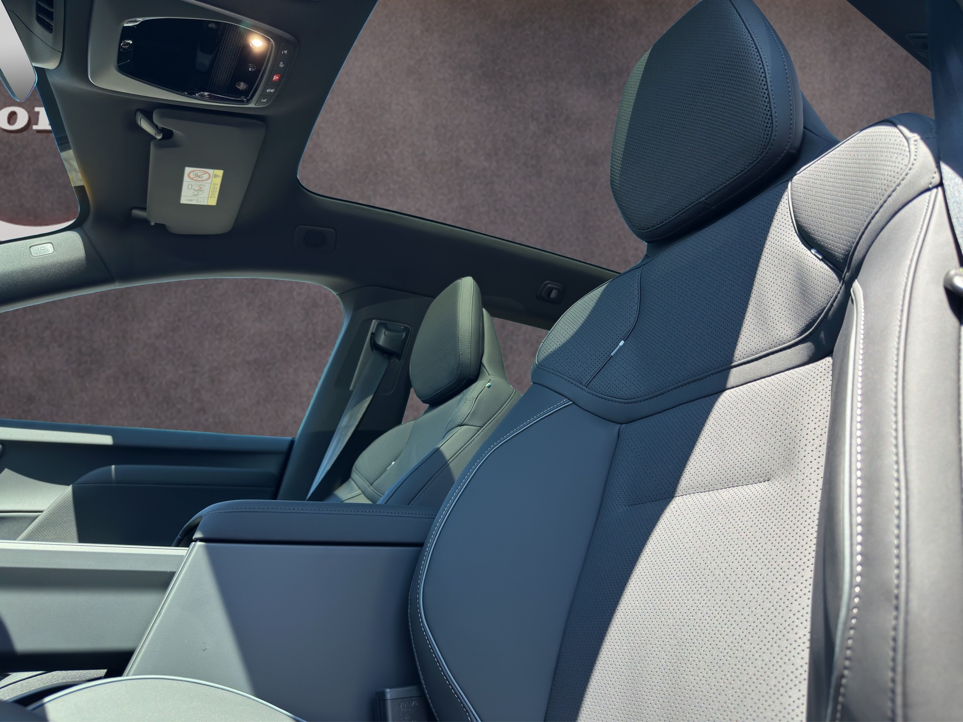 VOLVO EX60 Twin Ultra AWD-image-13