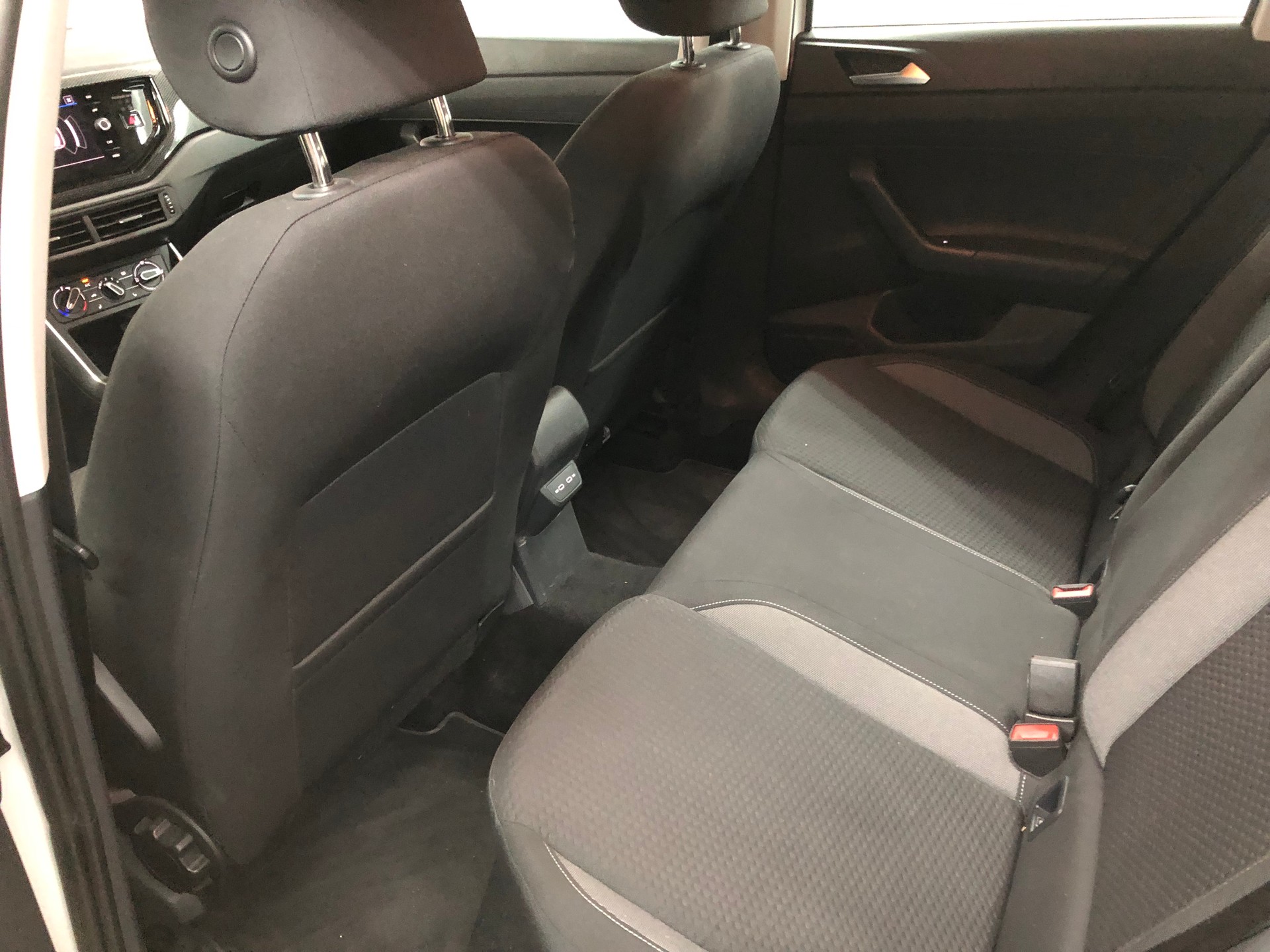 VW Polo 1.0 TSI Life-image-6