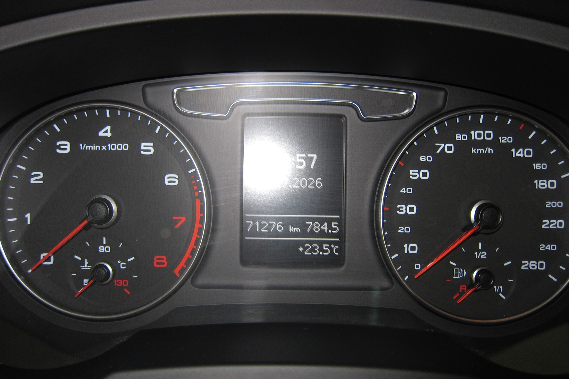 AUDI Q3 1.4 TFSI S-tronic-image-11