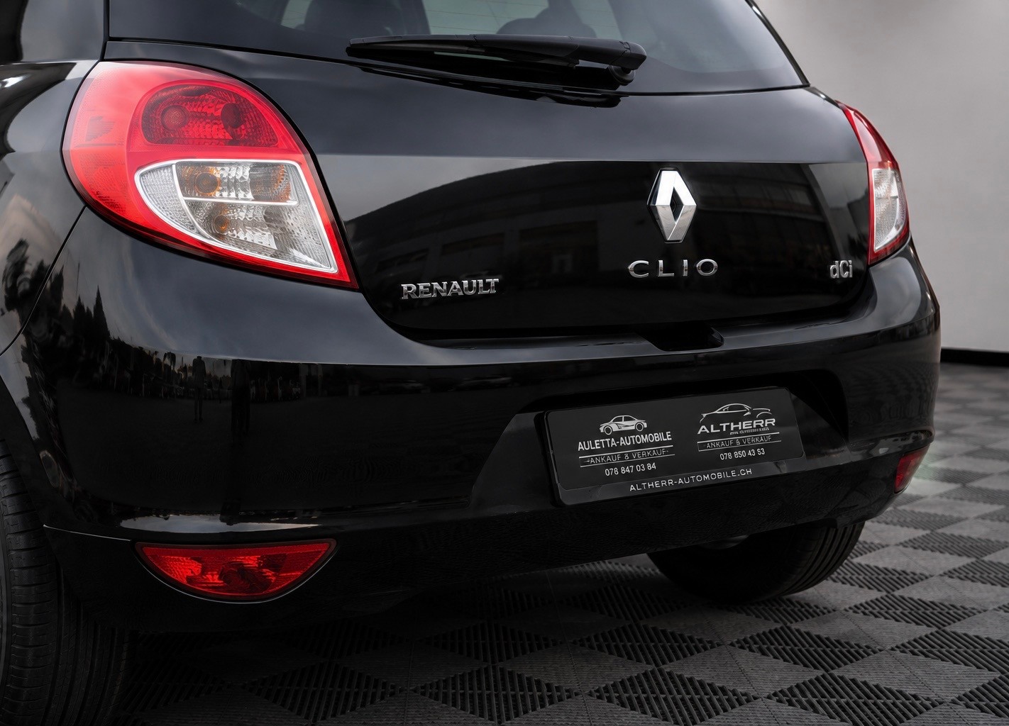 RENAULT Clio 1.2 16V Expression-image-9