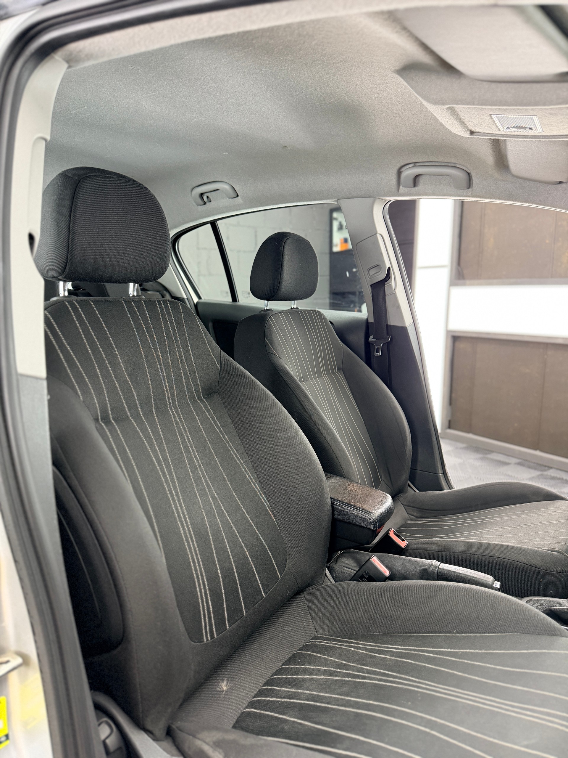 OPEL D14-image-8
