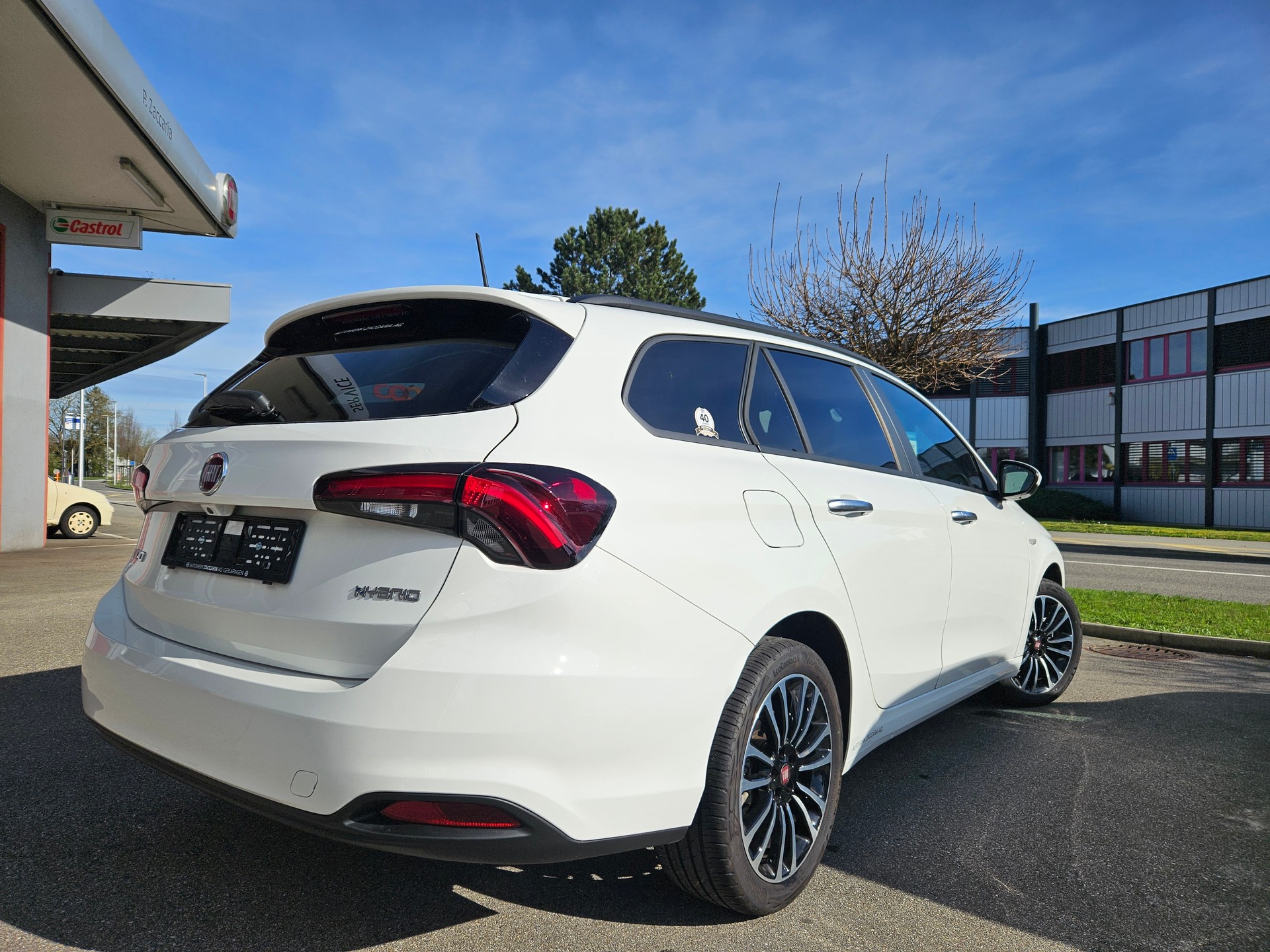 FIAT Tipo 1.5 Hybrid Station Wagon City Life-image-3