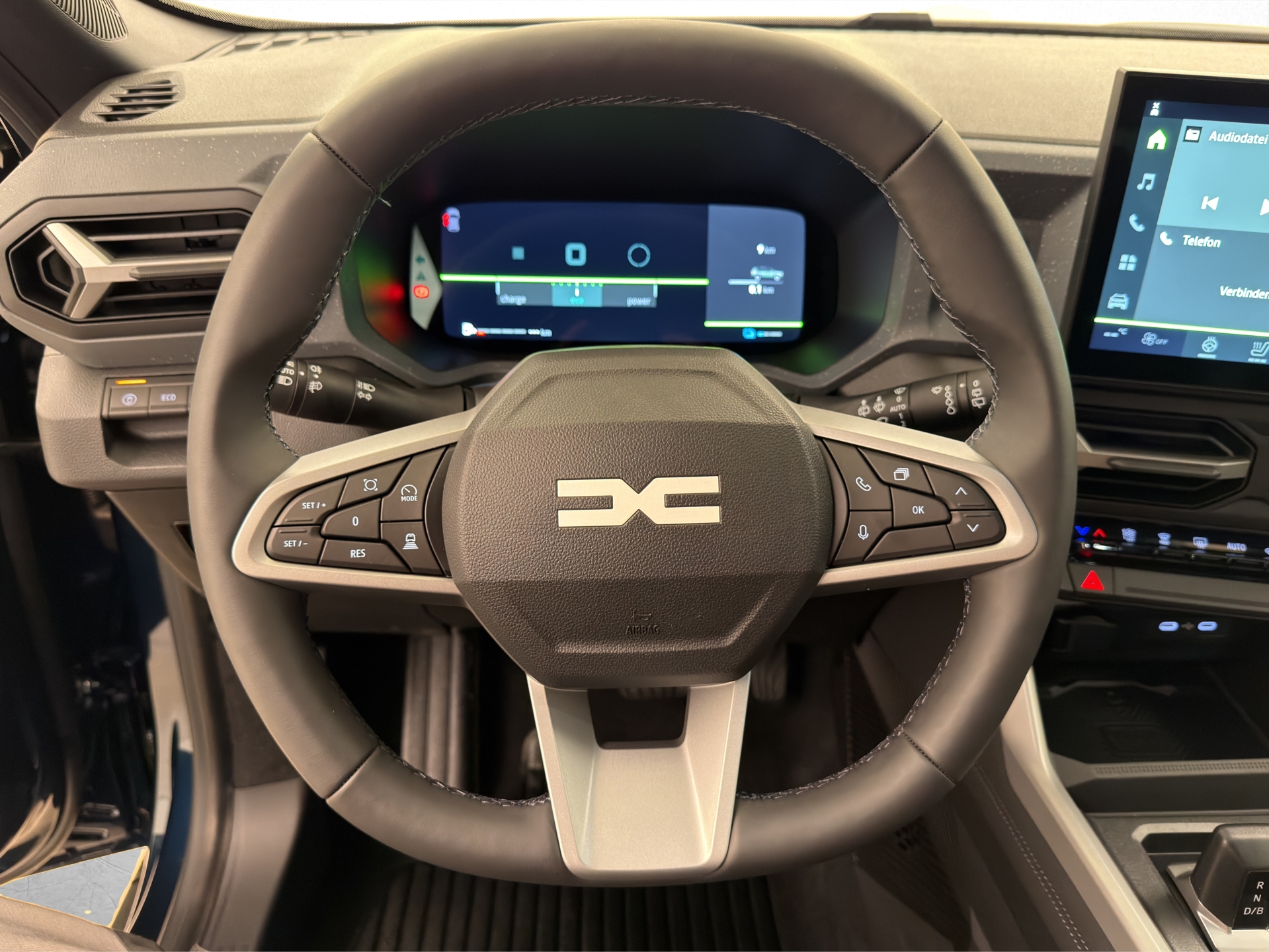 DACIA Bigster 1.8 Hybrid Journey-image-8