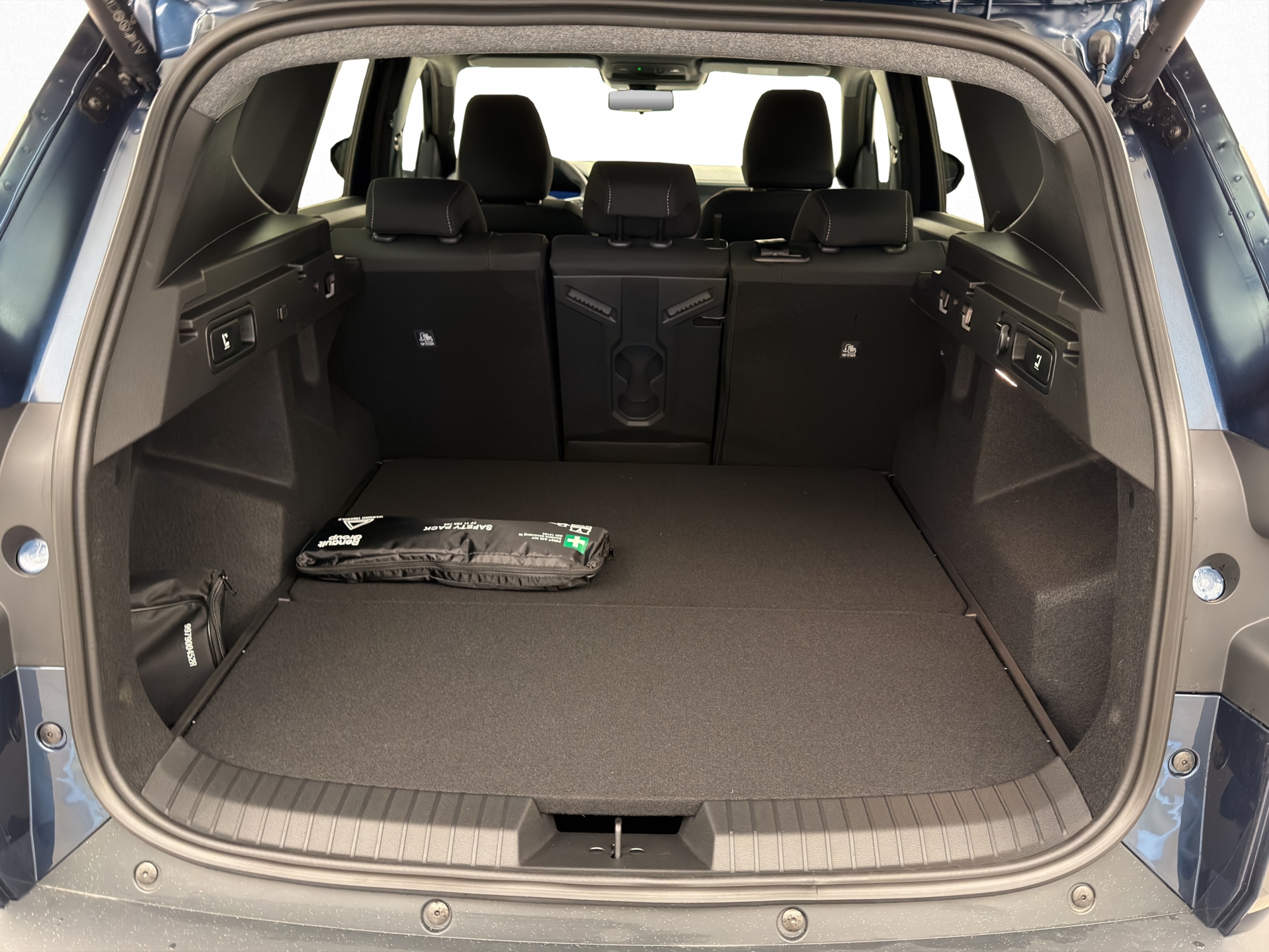 DACIA Bigster 1.8 Hybrid Journey-image-13