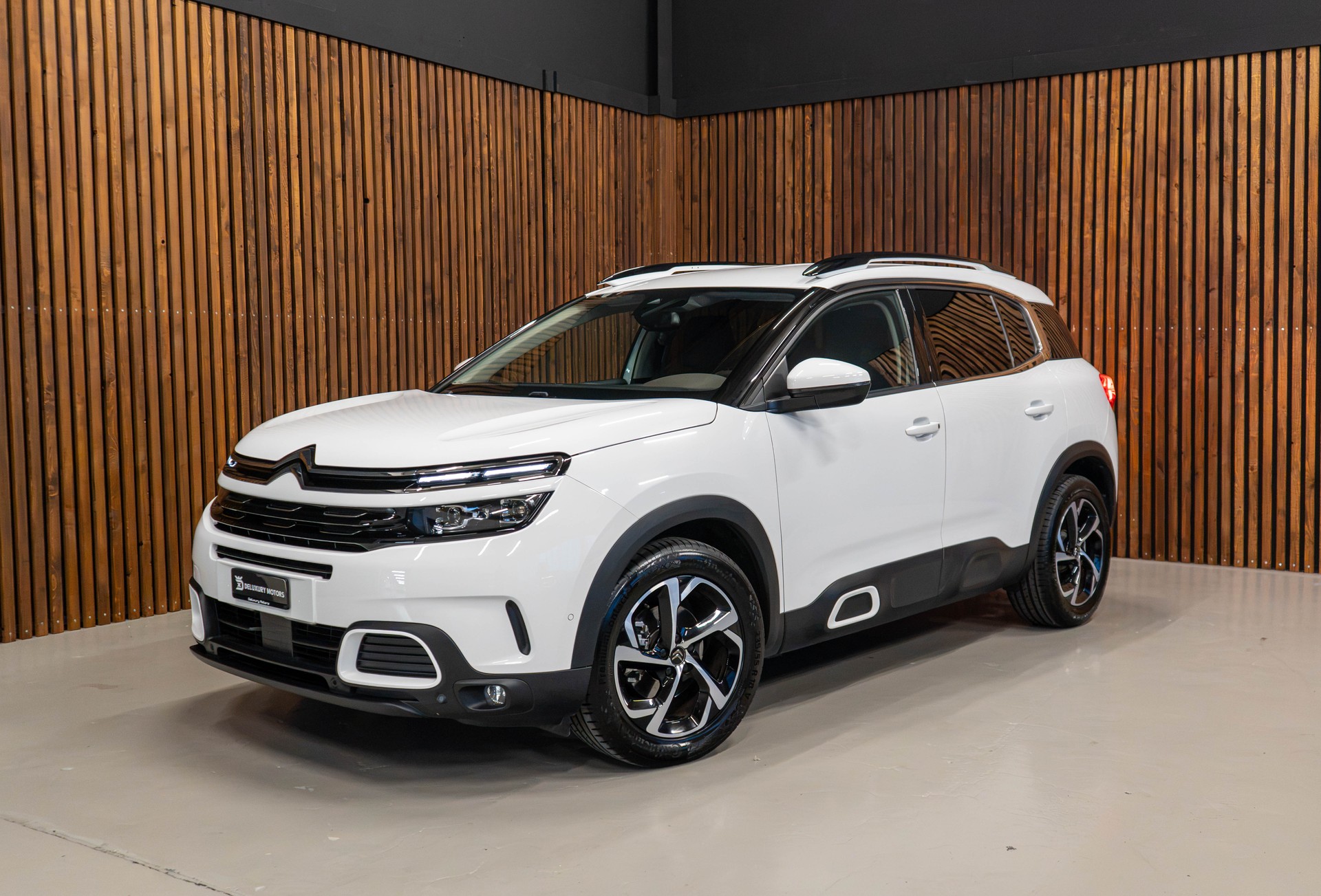 CITROEN C5 Aircross 1.6 PureTech Shine-image-0
