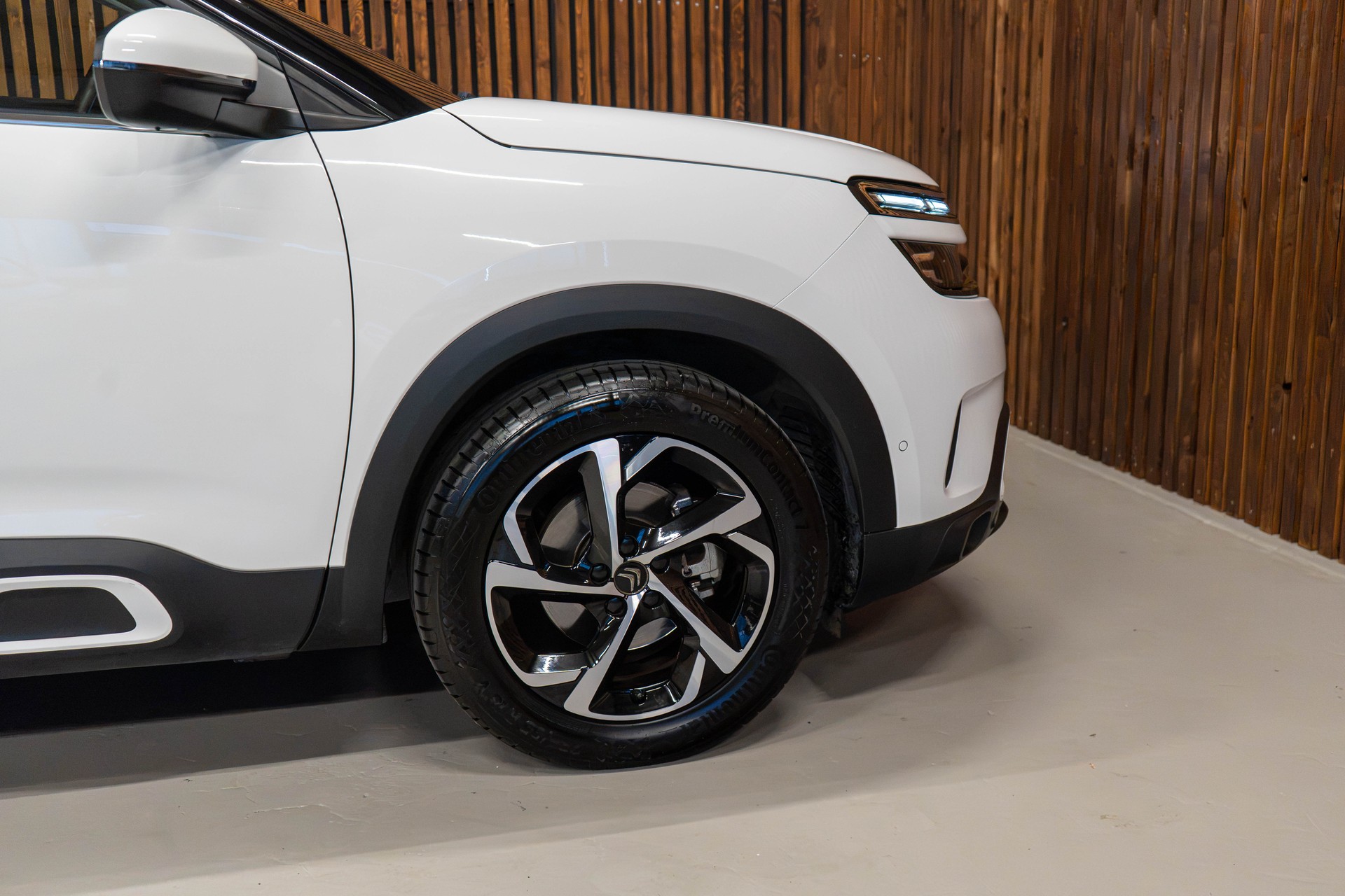 CITROEN C5 Aircross 1.6 PureTech Shine-image-5