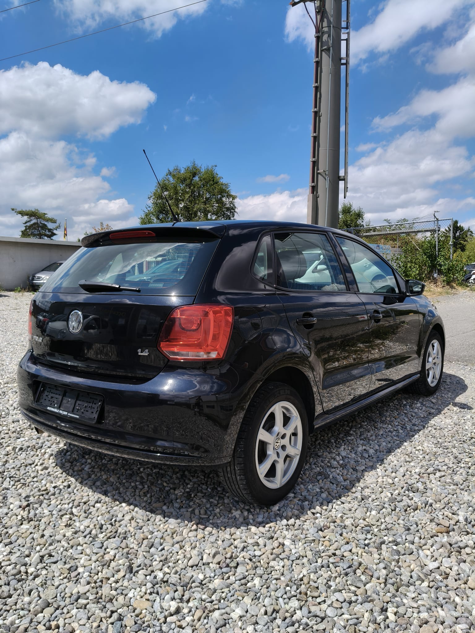 VW Polo 1.4 16V Trendline-image-4