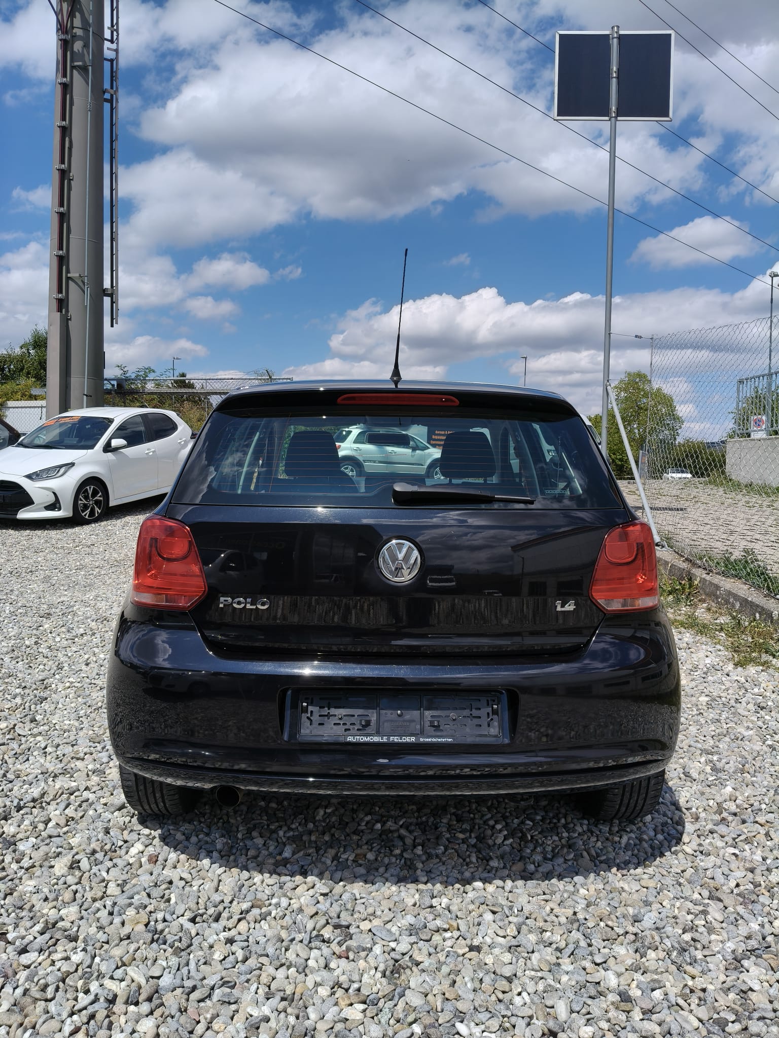 VW Polo 1.4 16V Trendline-image-5