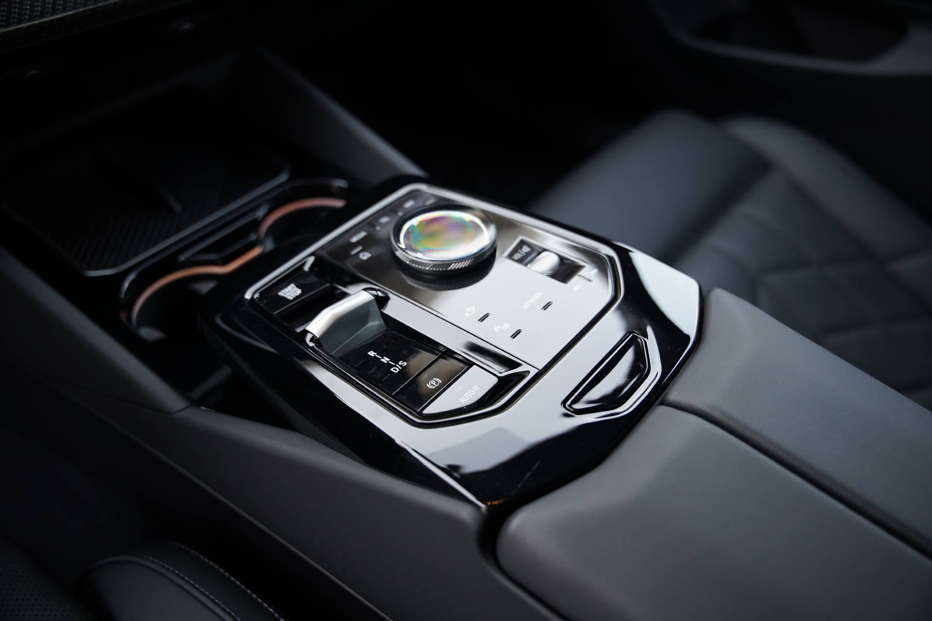 BMW 540d xDrive 48V M Sport Pro Steptronic-image-13