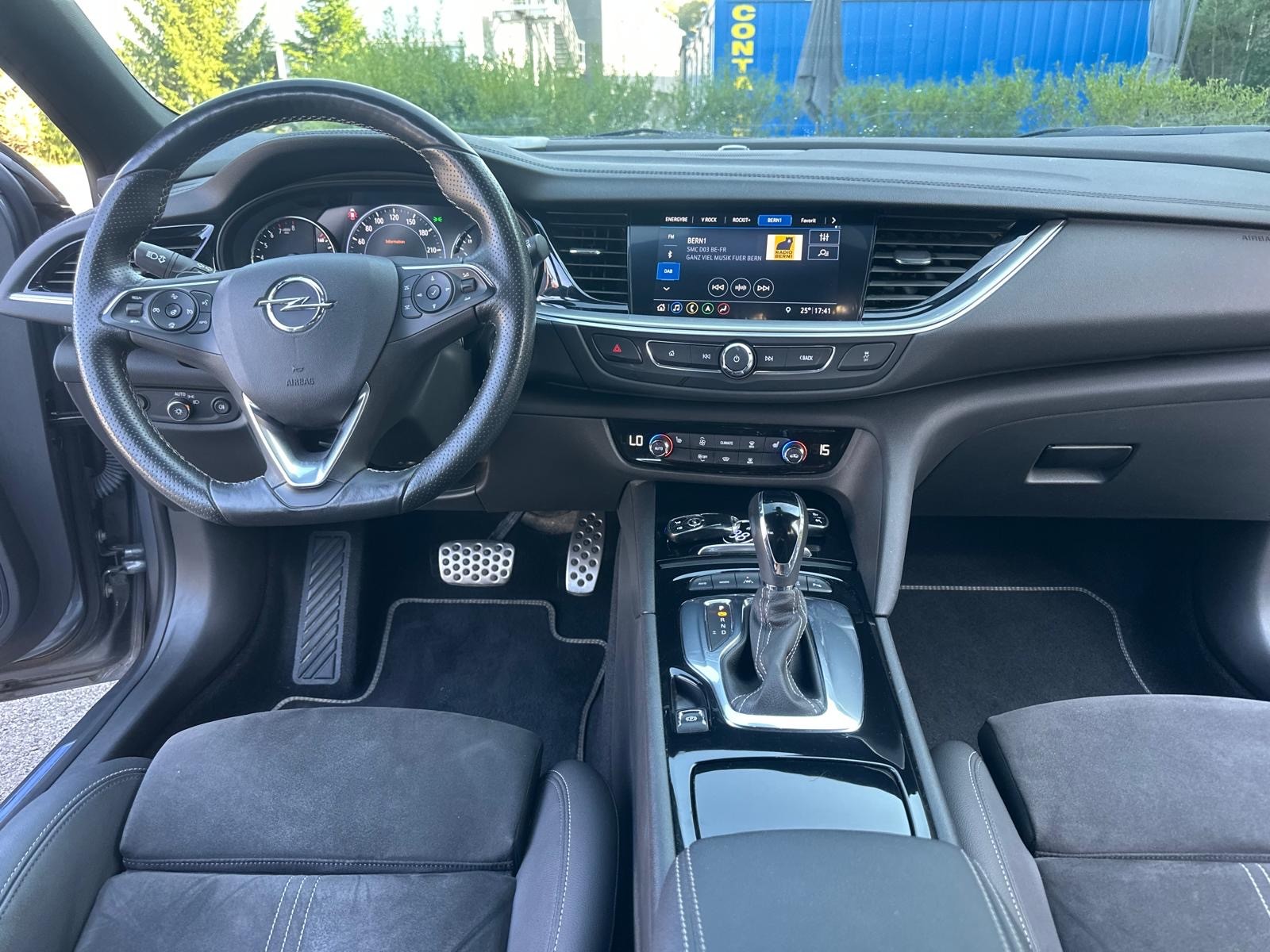 OPEL Insignia 2.0 T Sports Tourer GSi Automatic-image-7