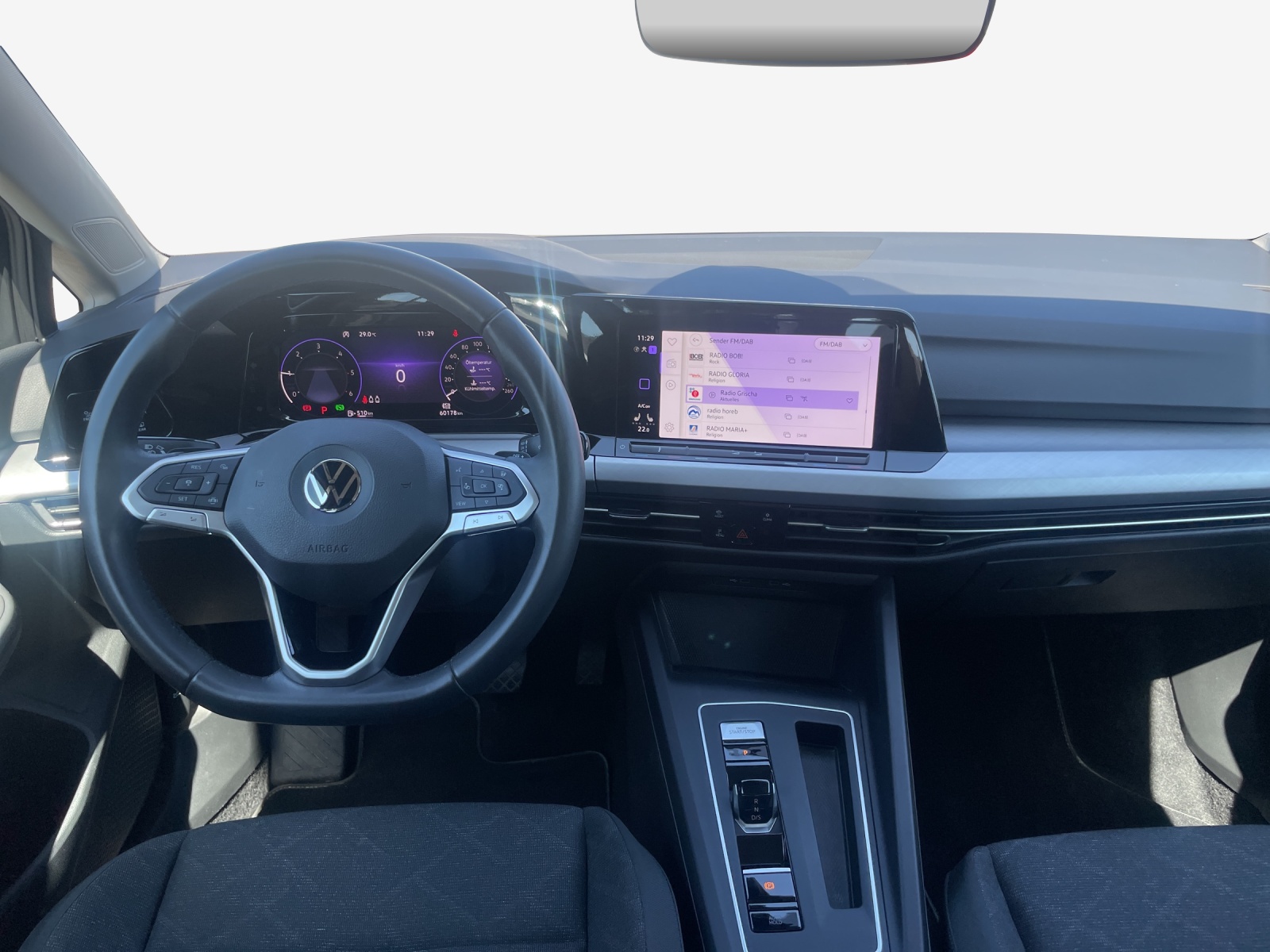 VW Golf 2.0 TDI Life DSG 4Motion-image-8
