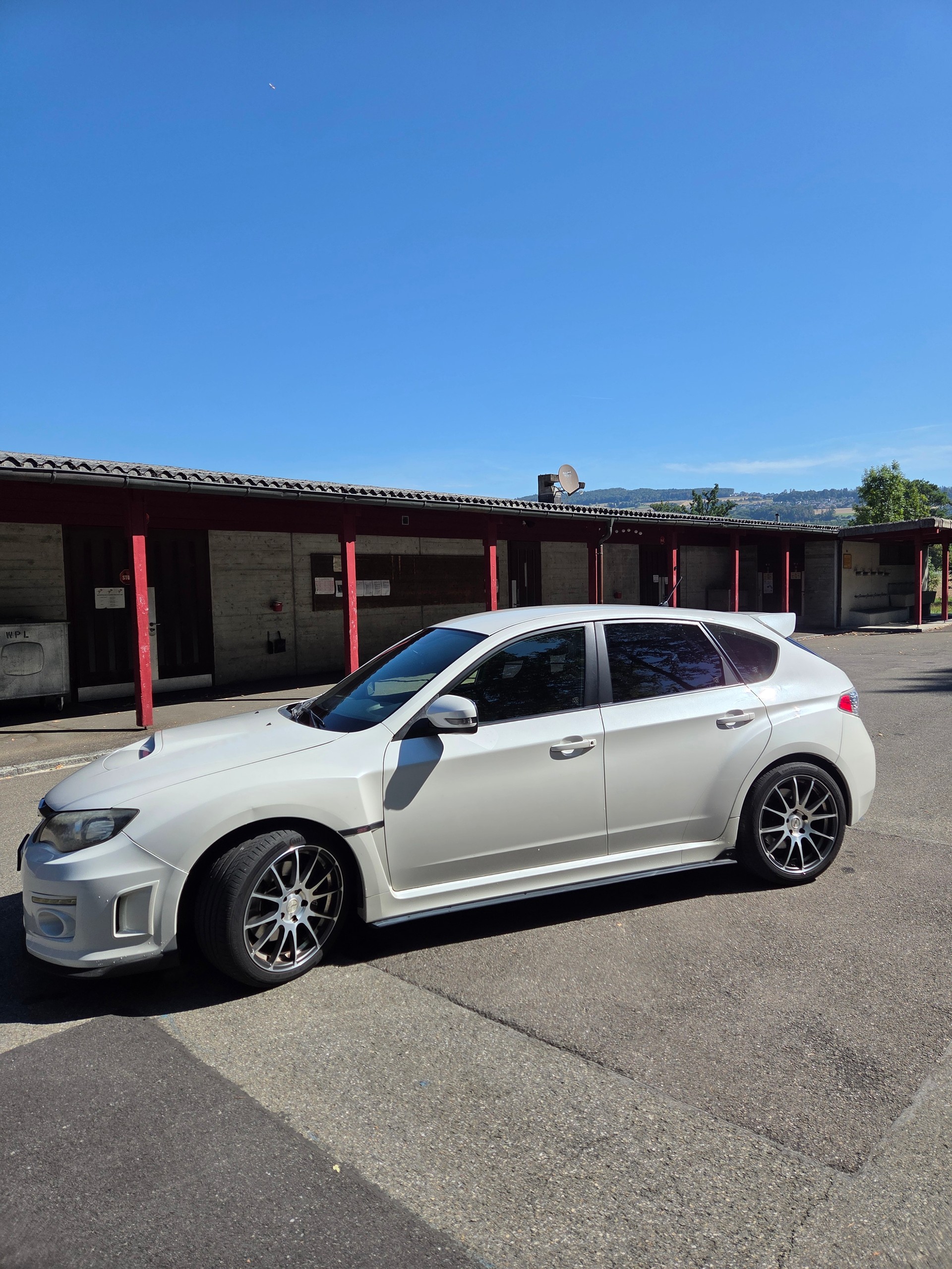 SUBARU STI-image-1