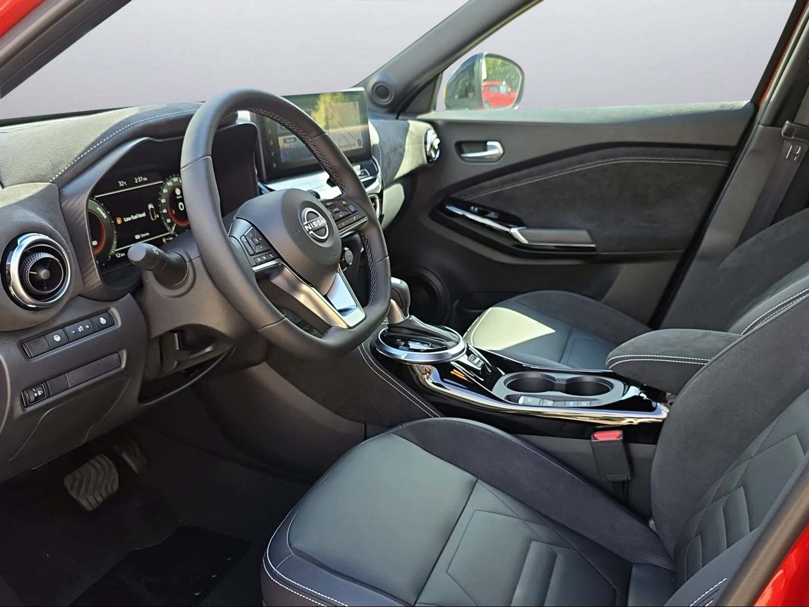 NISSAN Juke 1.6 Hybrid N-Design-image-4
