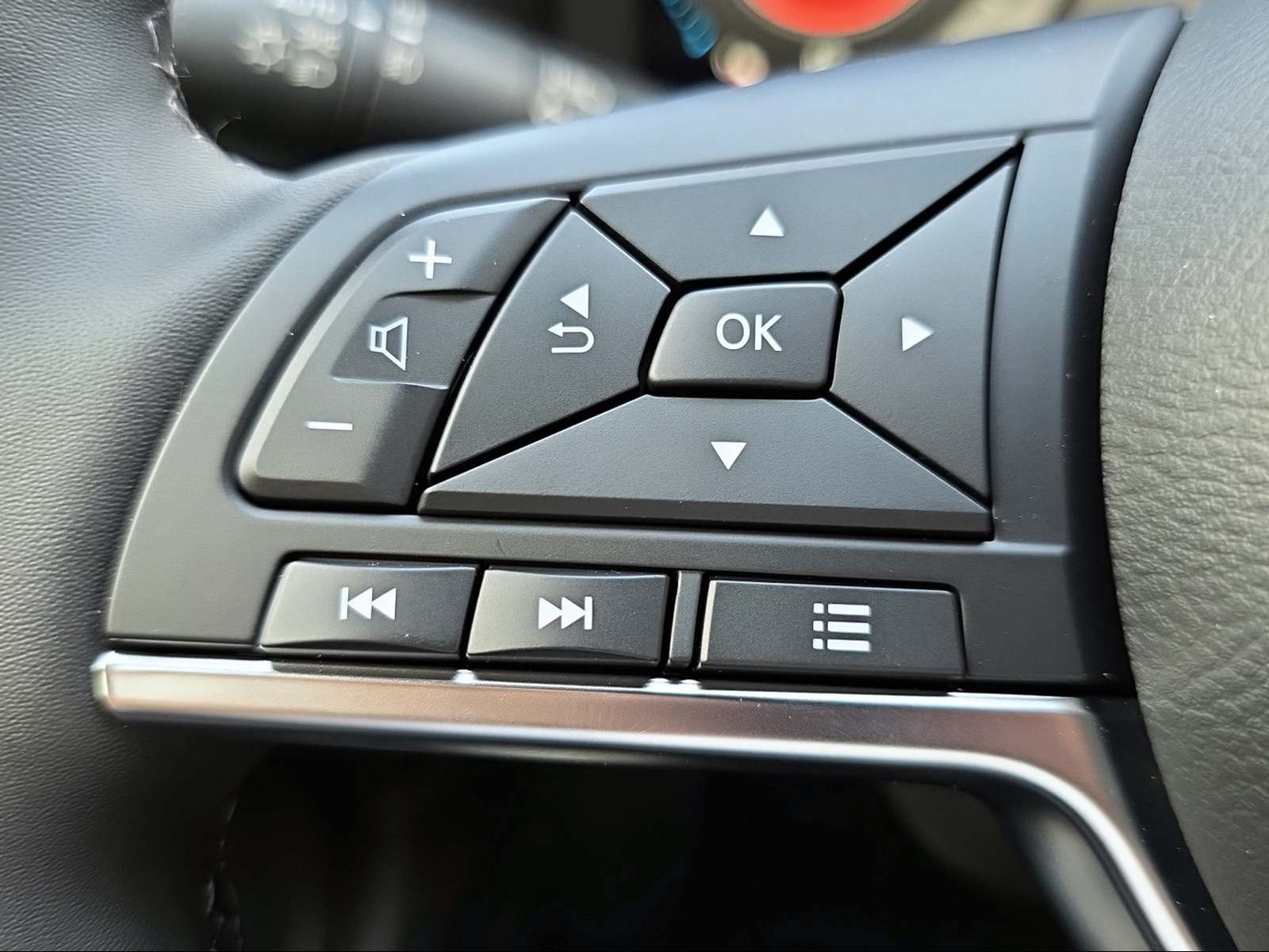 NISSAN Juke 1.6 Hybrid N-Design-image-13