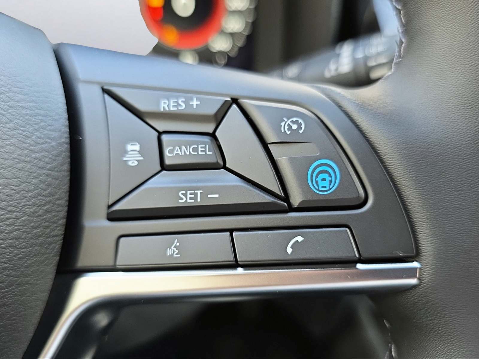 NISSAN Juke 1.6 Hybrid N-Design-image-12